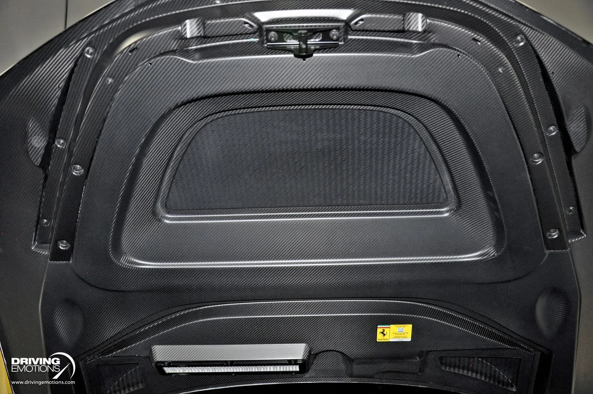 2022 Ferrari SF90 Stradale trunk