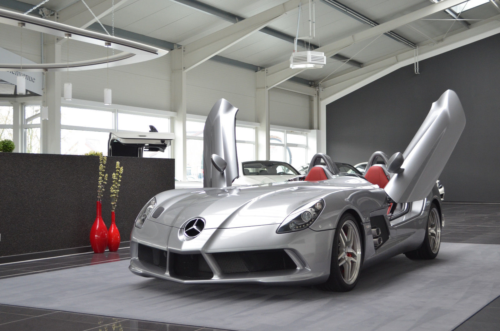 2010 Mercedes-Benz SLR McLaren Stirling Moss, 3/18