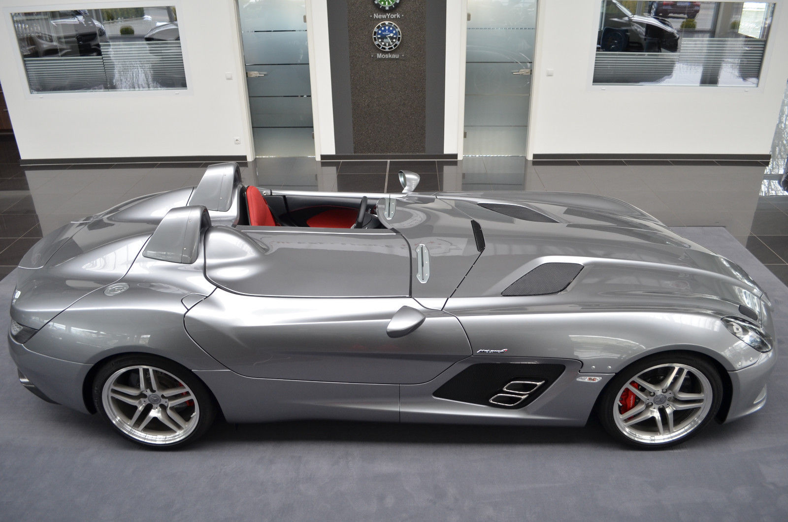 2010 Mercedes-Benz SLR McLaren Stirling Moss, 4/18