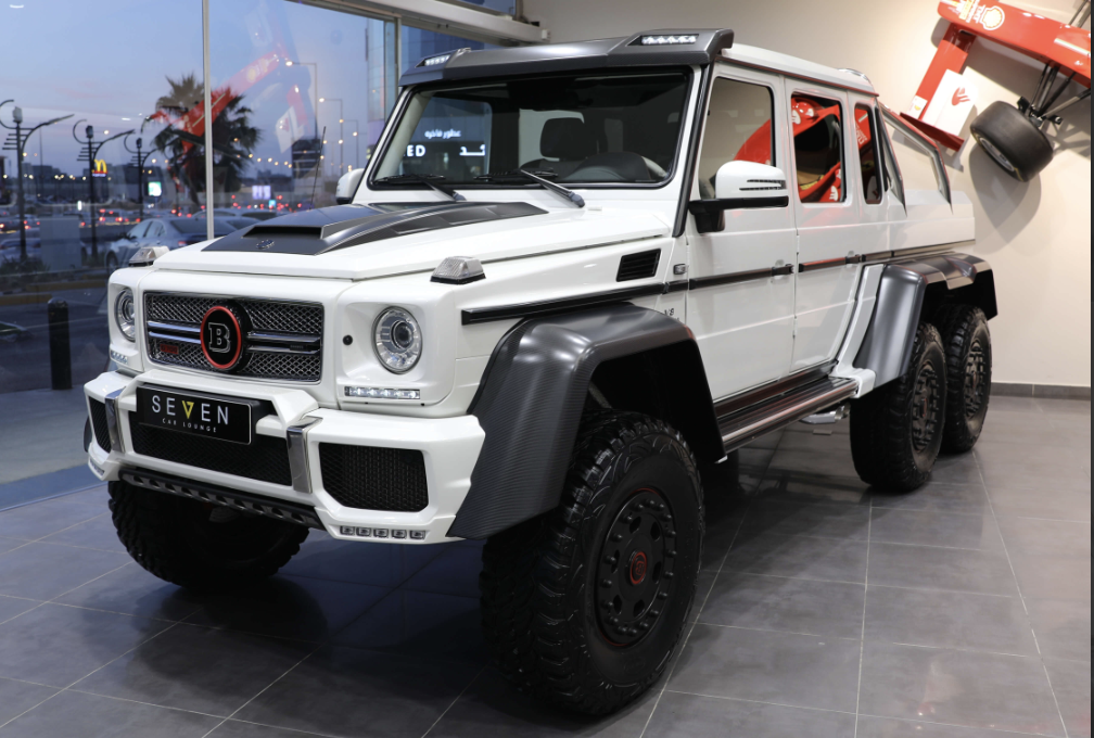 BRABUS G 700 6x6