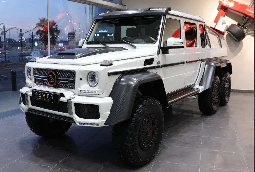 BRABUS G 700 6x6