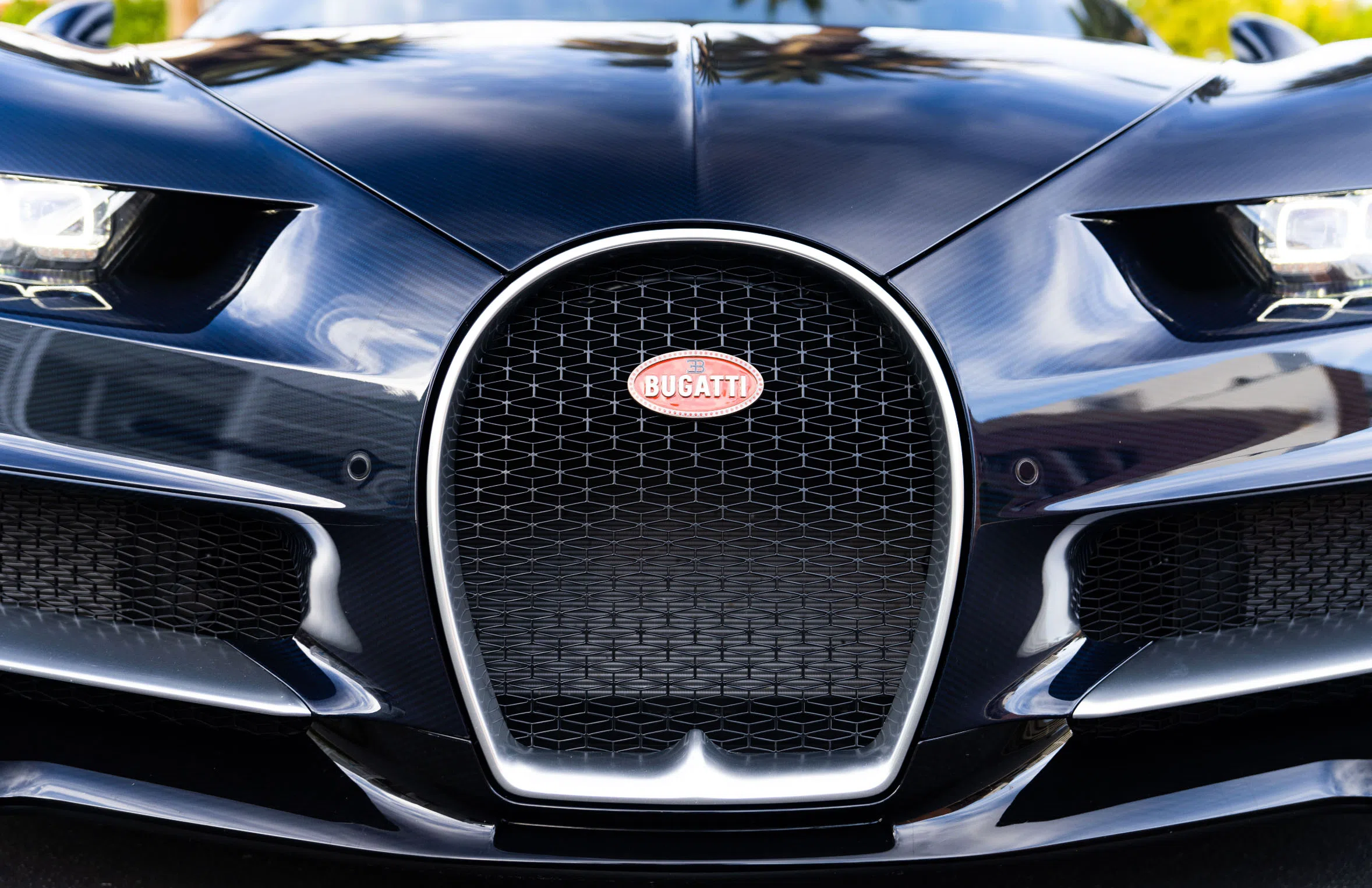 2018 Bugatti Chiron, exterior, Black and Blue Carbon