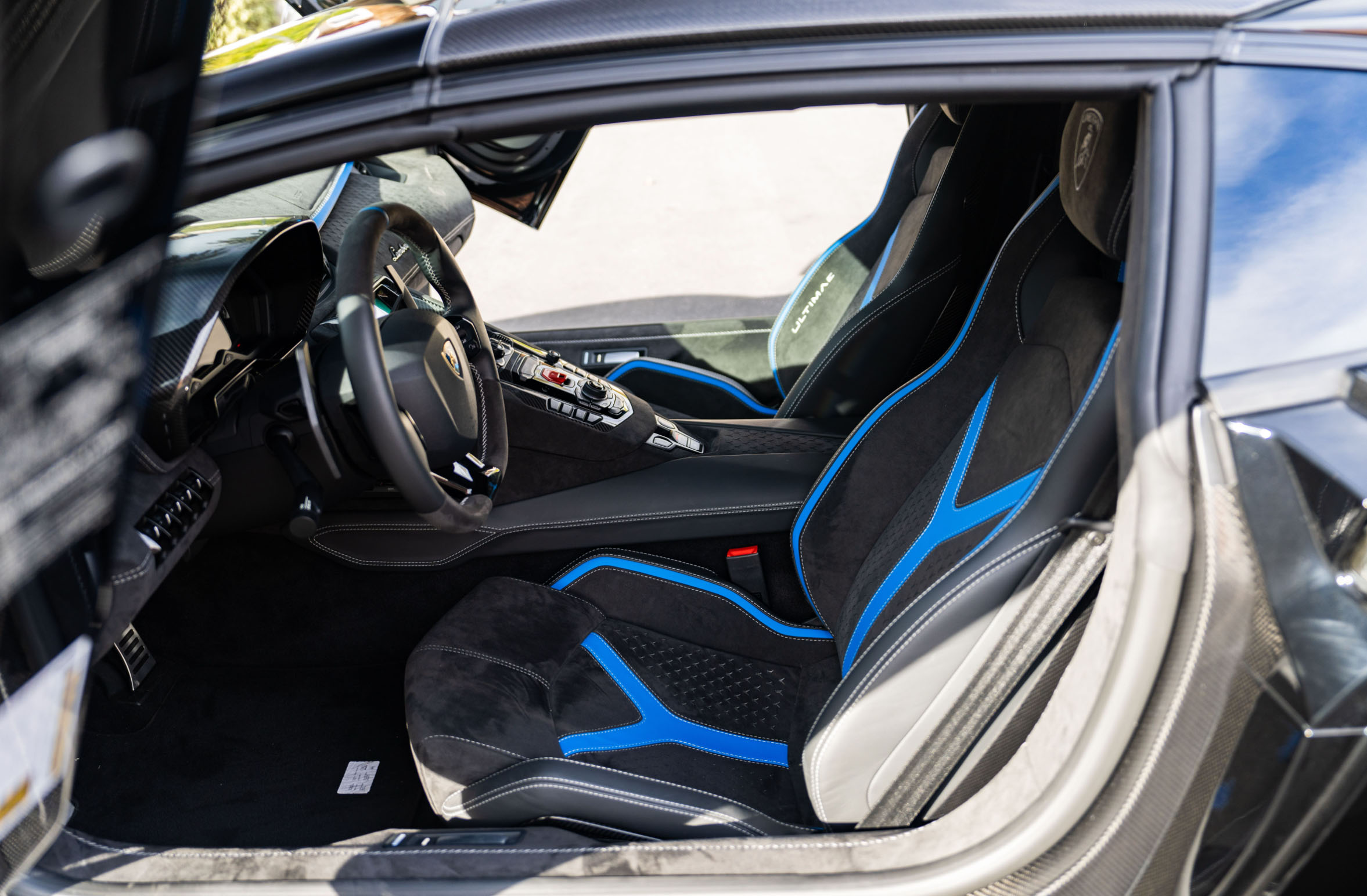 2022 Lamborghini Aventador LP 780-4 Ultimae Roadster, 17/19
