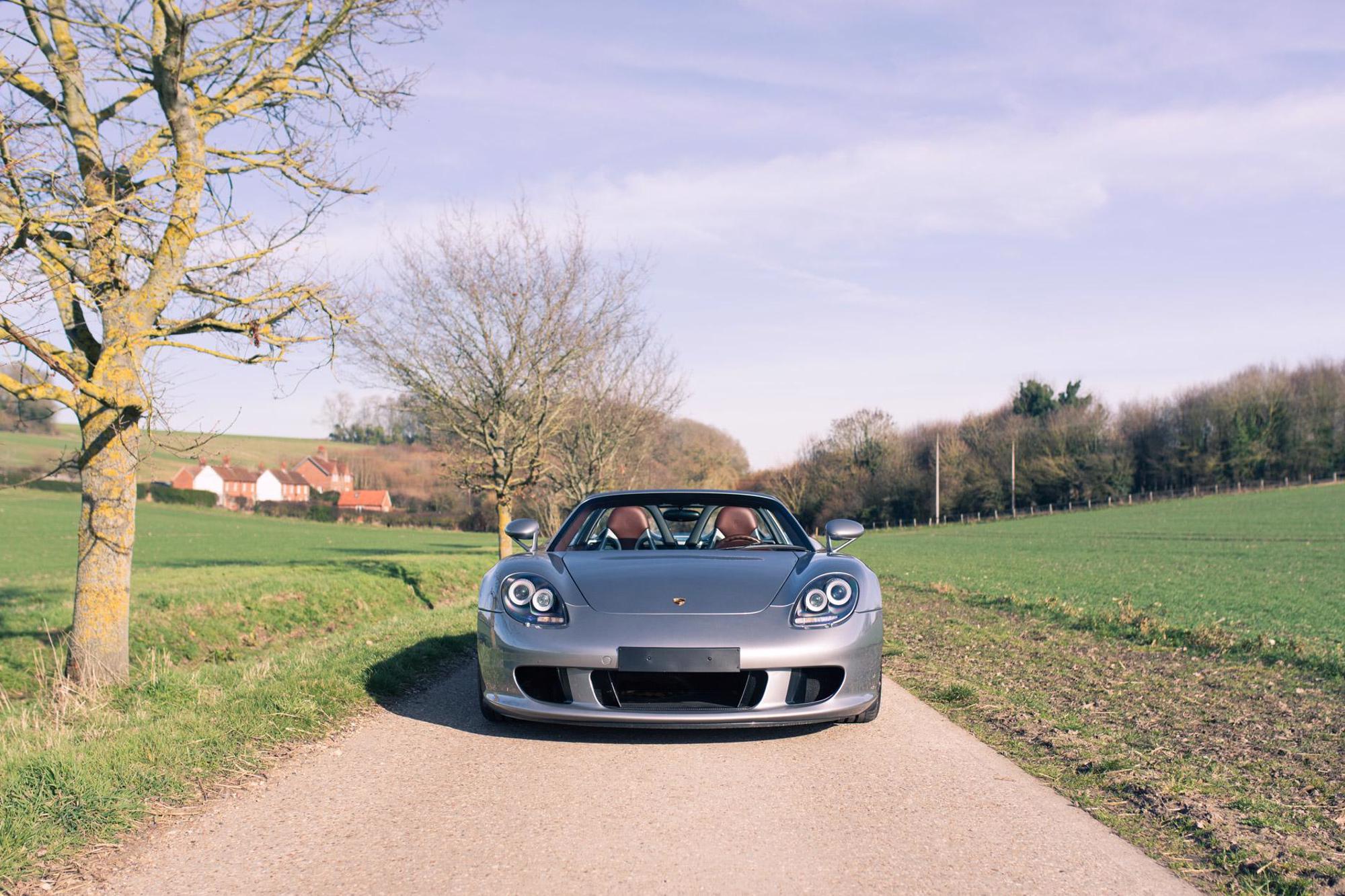 2005 Porsche Carrera GT, 9/17