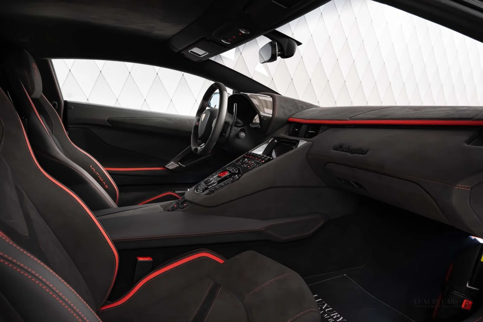 2022 Lamborghini Aventador Ultimae interior, Alcantara