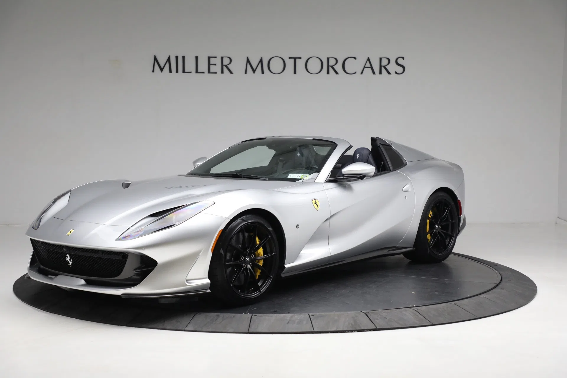 2022 Ferrari 812 GTS