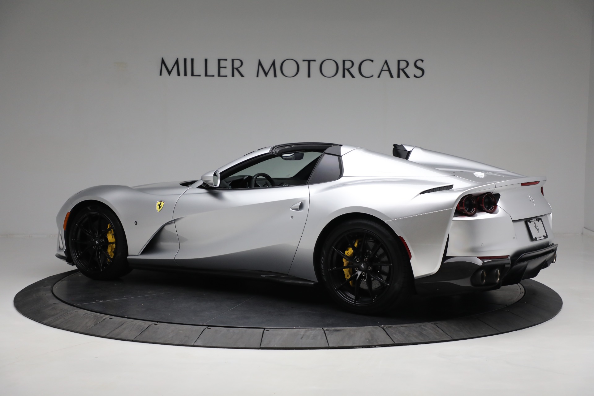 2022 Ferrari 812 GTS, 4/20