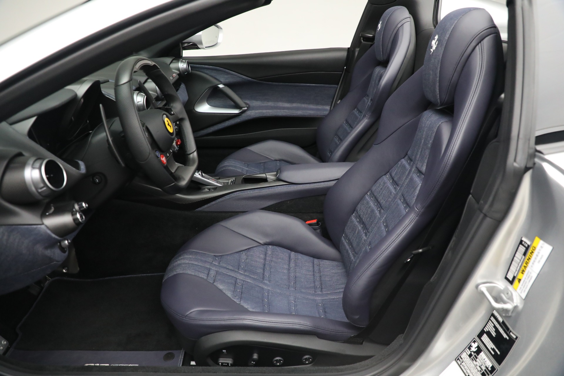 2022 Ferrari 812 GTS, 14/20