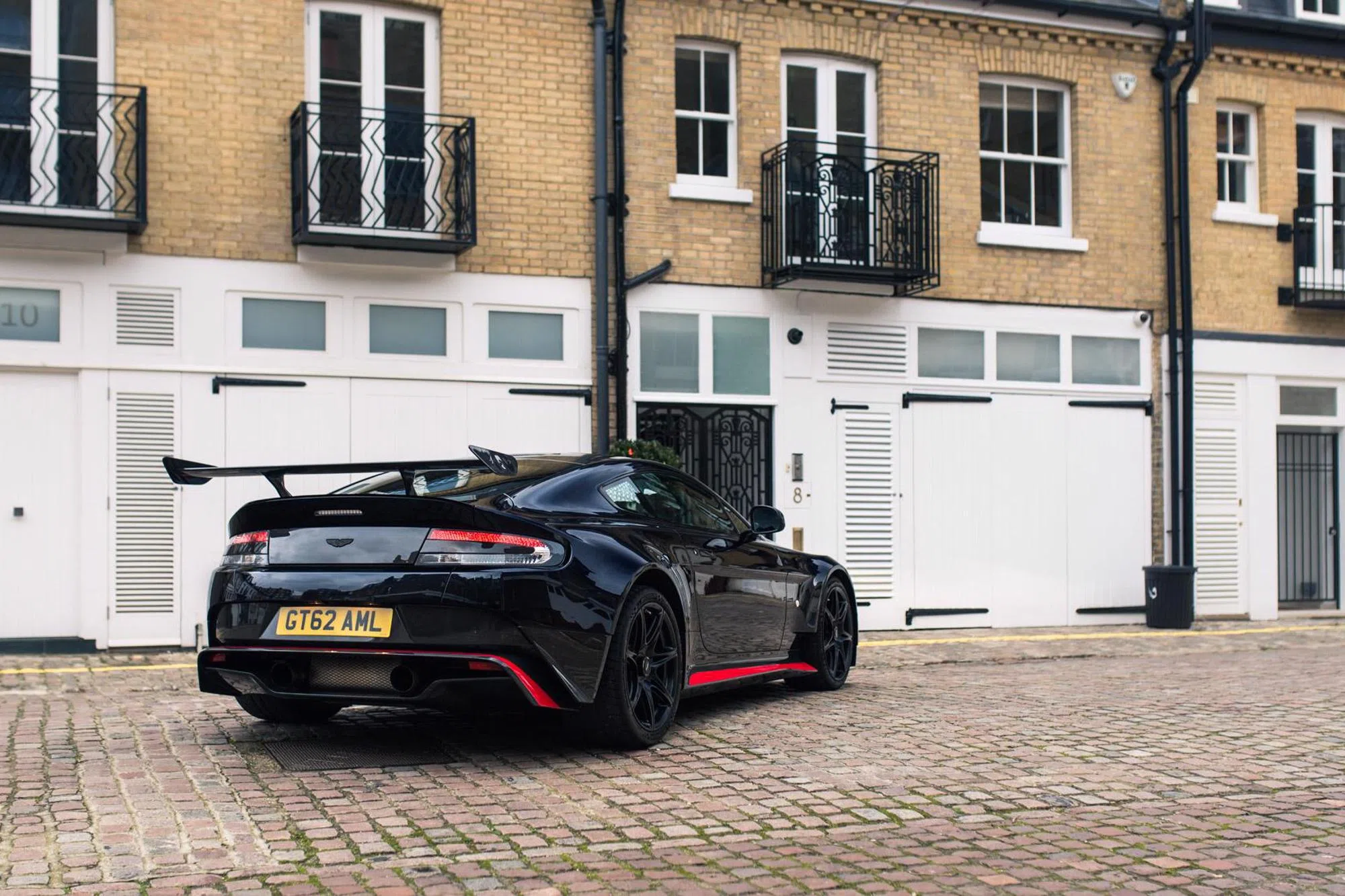 2017 Aston Martin Vantage GT8