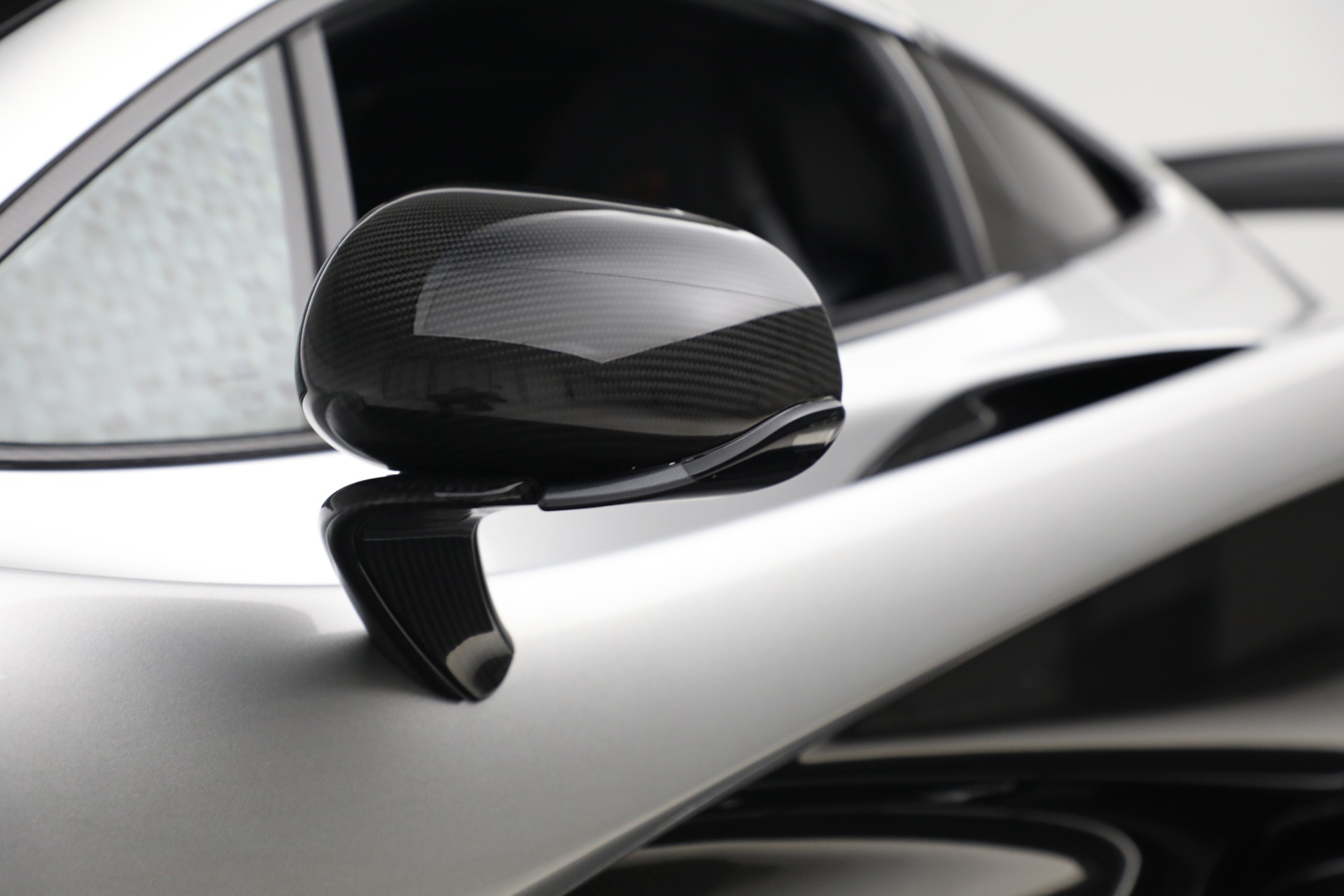 2015 McLaren P1, 16/20