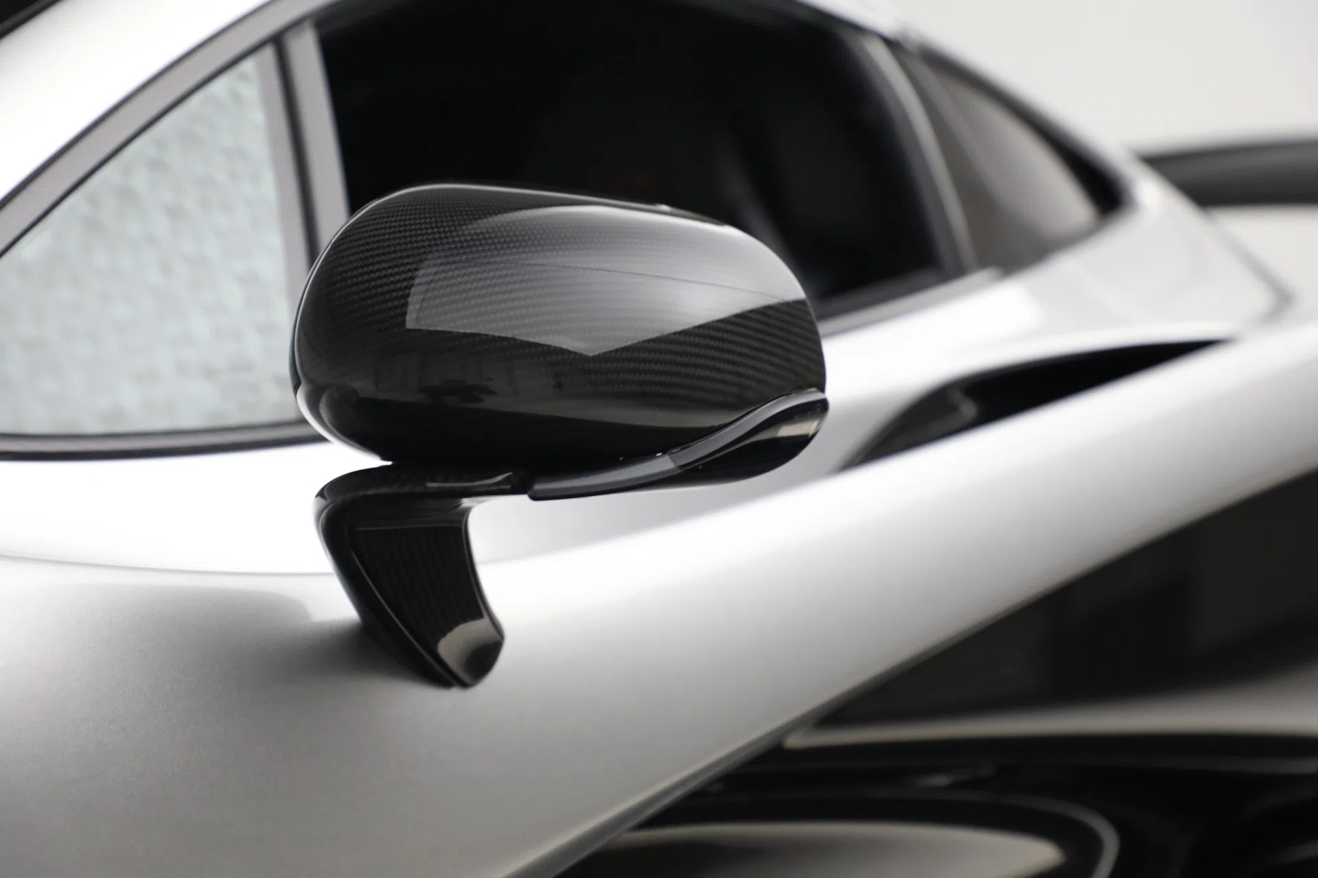 2015 McLaren P1 for sale, exterior, Supernova Silver