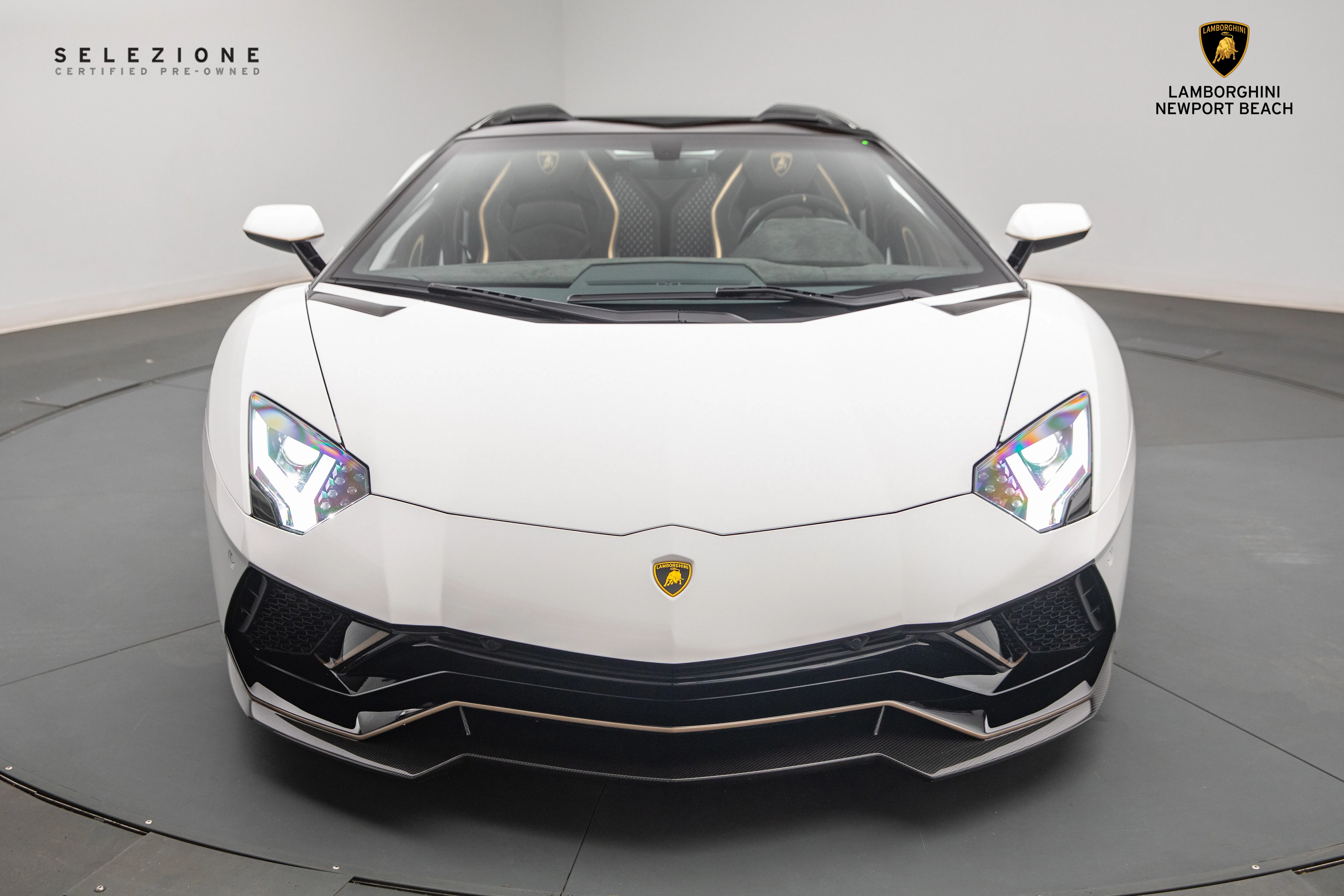 2022 Lamborghini Aventador LP 780-4 Ultimae Roadster for sale, exterior, Bianco Monocerus Metallic