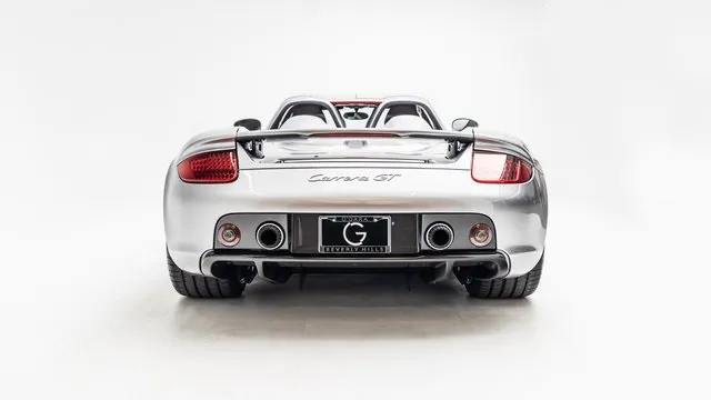 2005 Porsche Carrera GT, 2/17