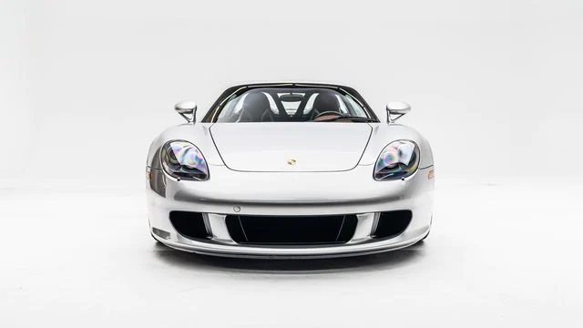 2005 Porsche Carrera GT, 3/17