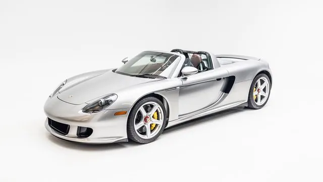 2005 Porsche Carrera GT, 4/17