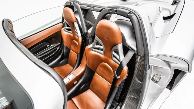 2005 Porsche Carrera GT, 12/17