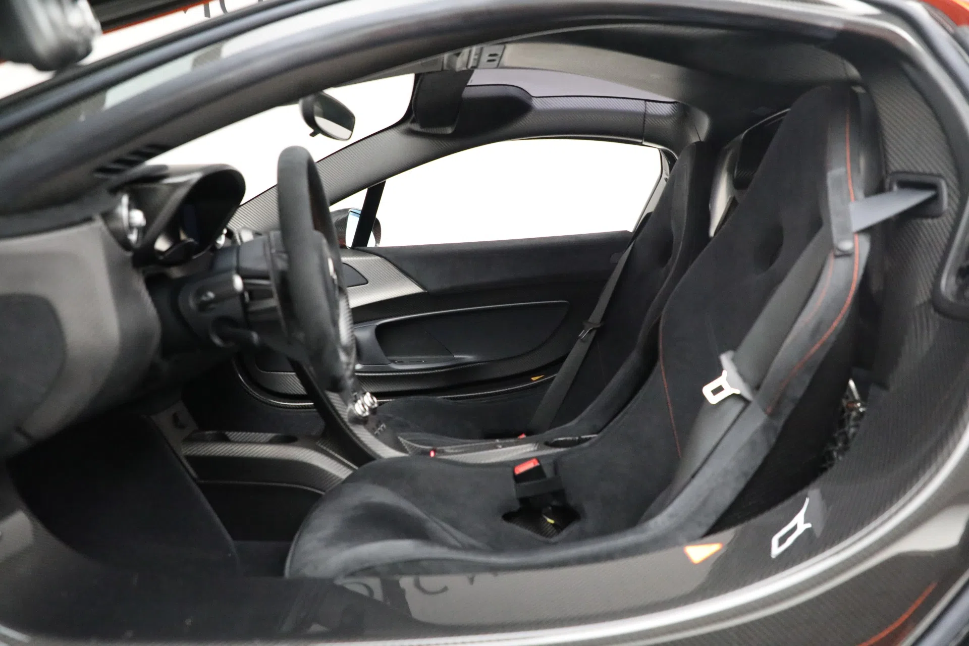 2015 McLaren P1 interior, Carbon Black