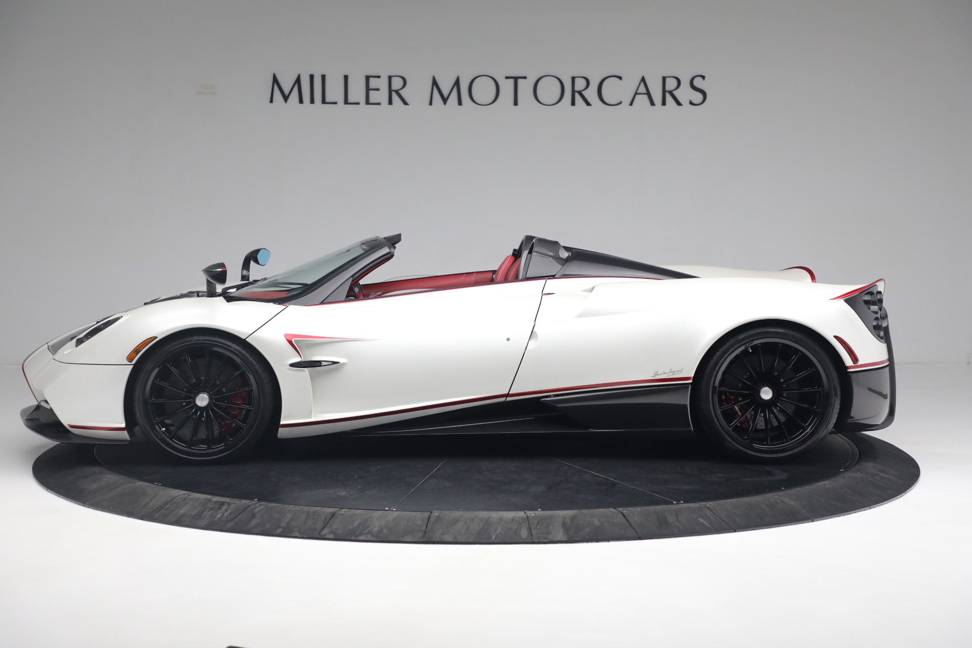 2017 Pagani Huayra Roadster, 24/32