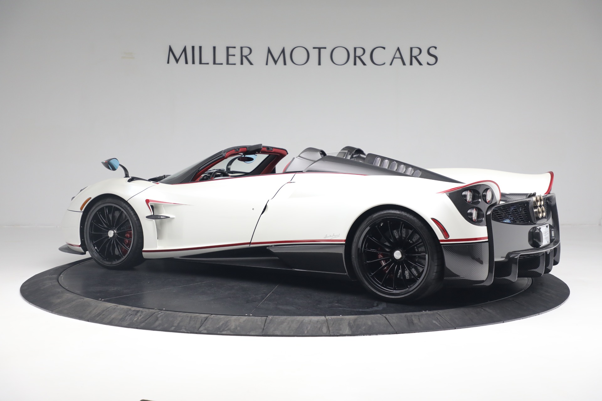 2017 Pagani Huayra Roadster, 25/32