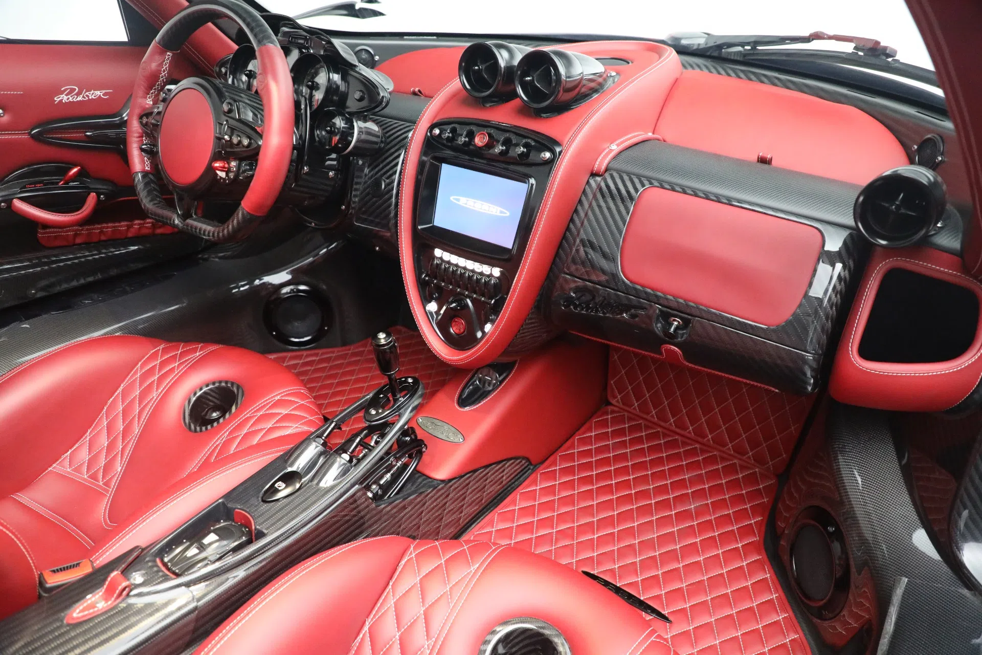 2017 Pagani Huayra Roadster interior, Rojo