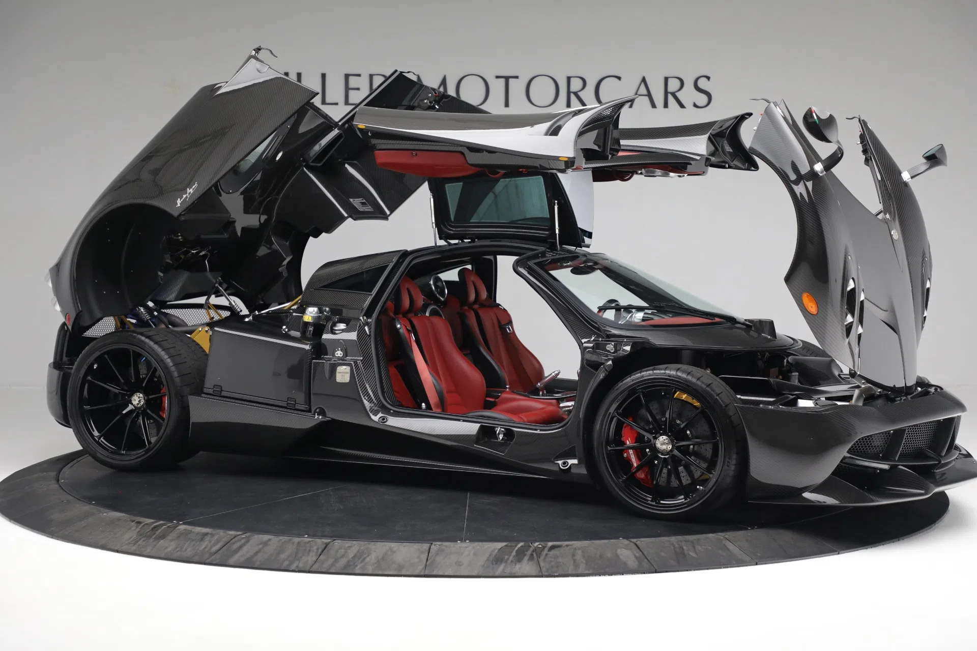 2016 Pagani Huayra Tempesta