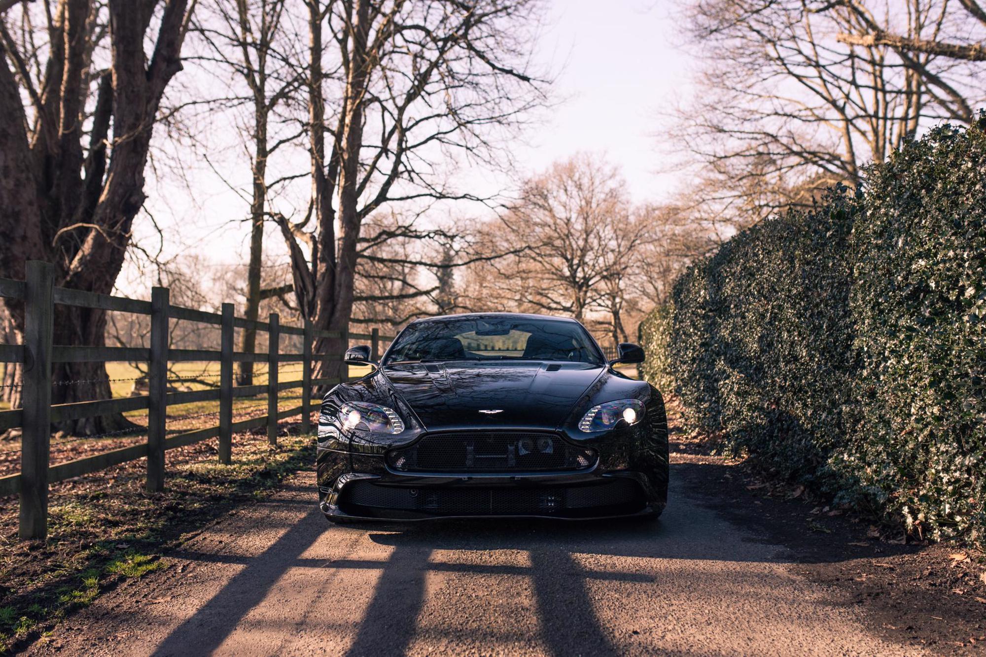 2017 Aston Martin Vantage V8, 12/18