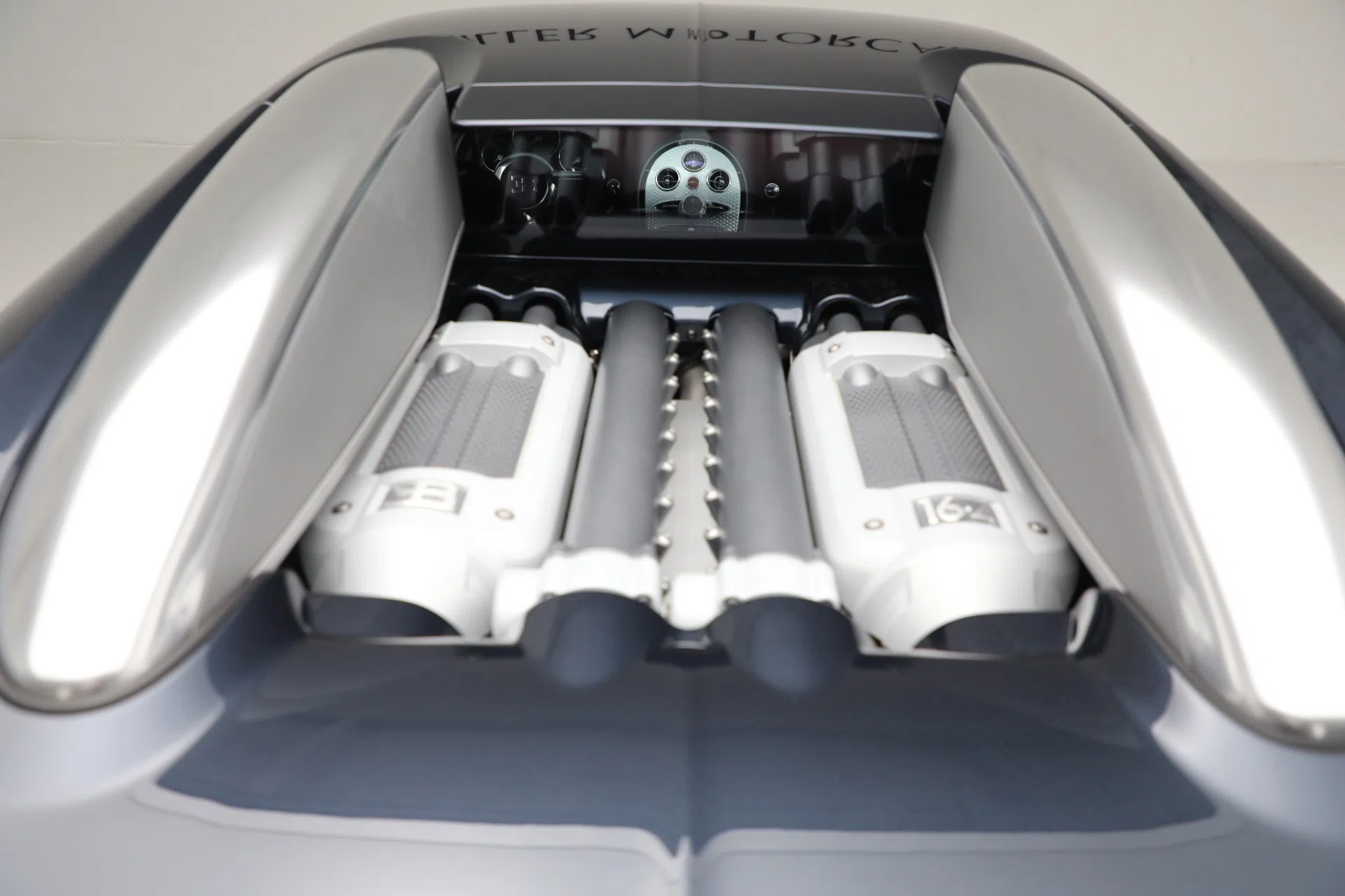 2006 Bugatti Veyron engine