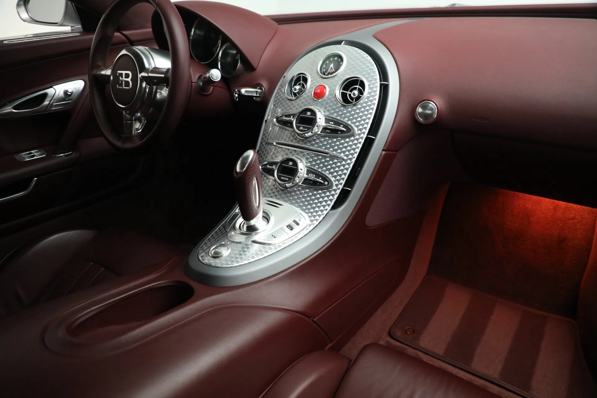 2006 Bugatti Veyron interior, dashboard, BURGUNDY