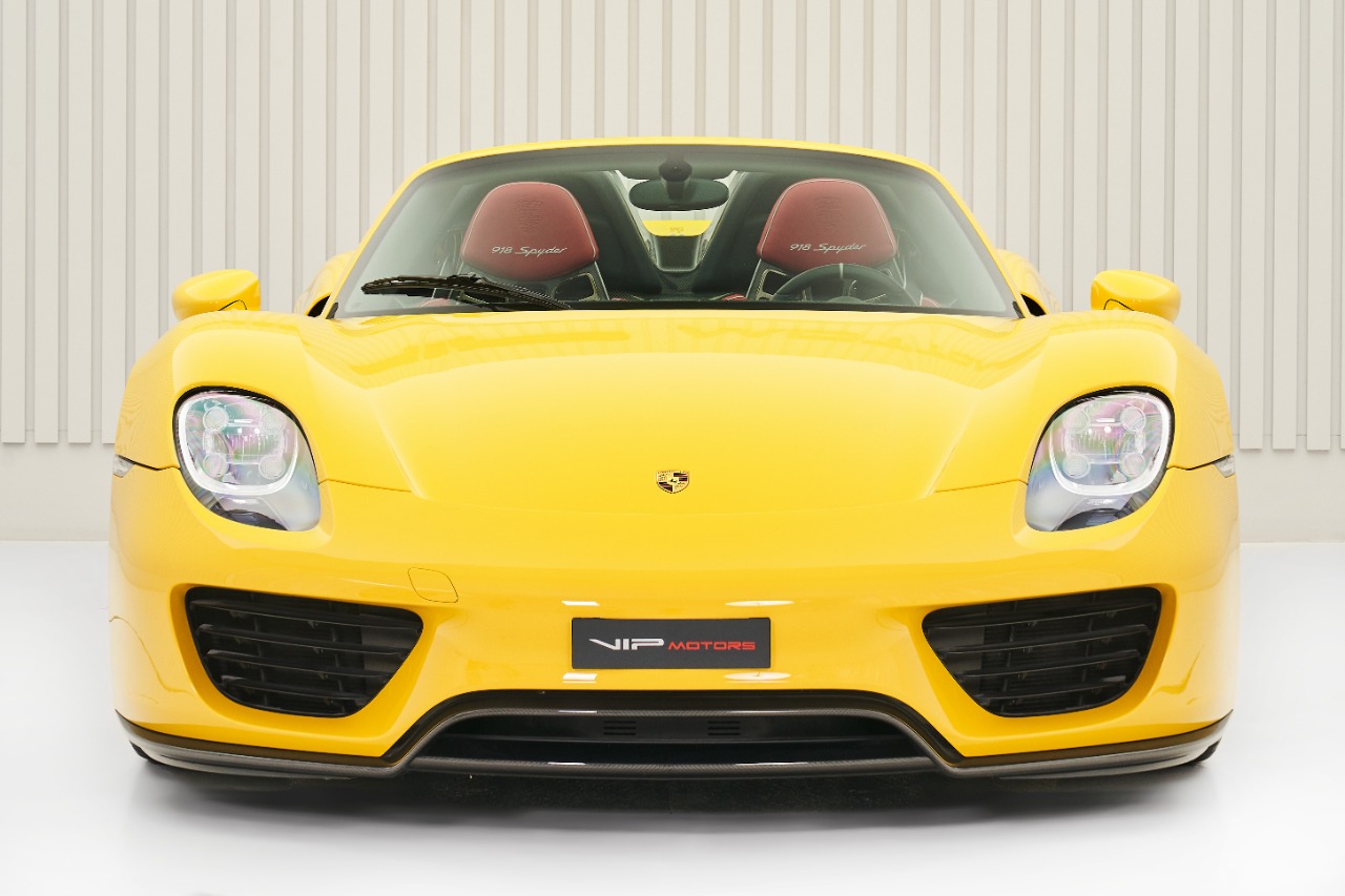 2015 Porsche 918 Spyder, 2/16