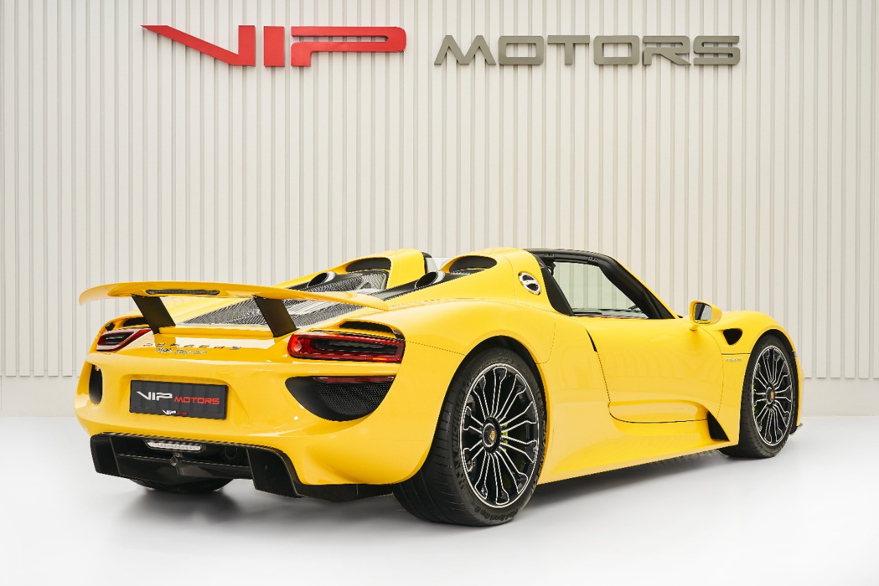 2015 Porsche 918 Spyder, 4/16