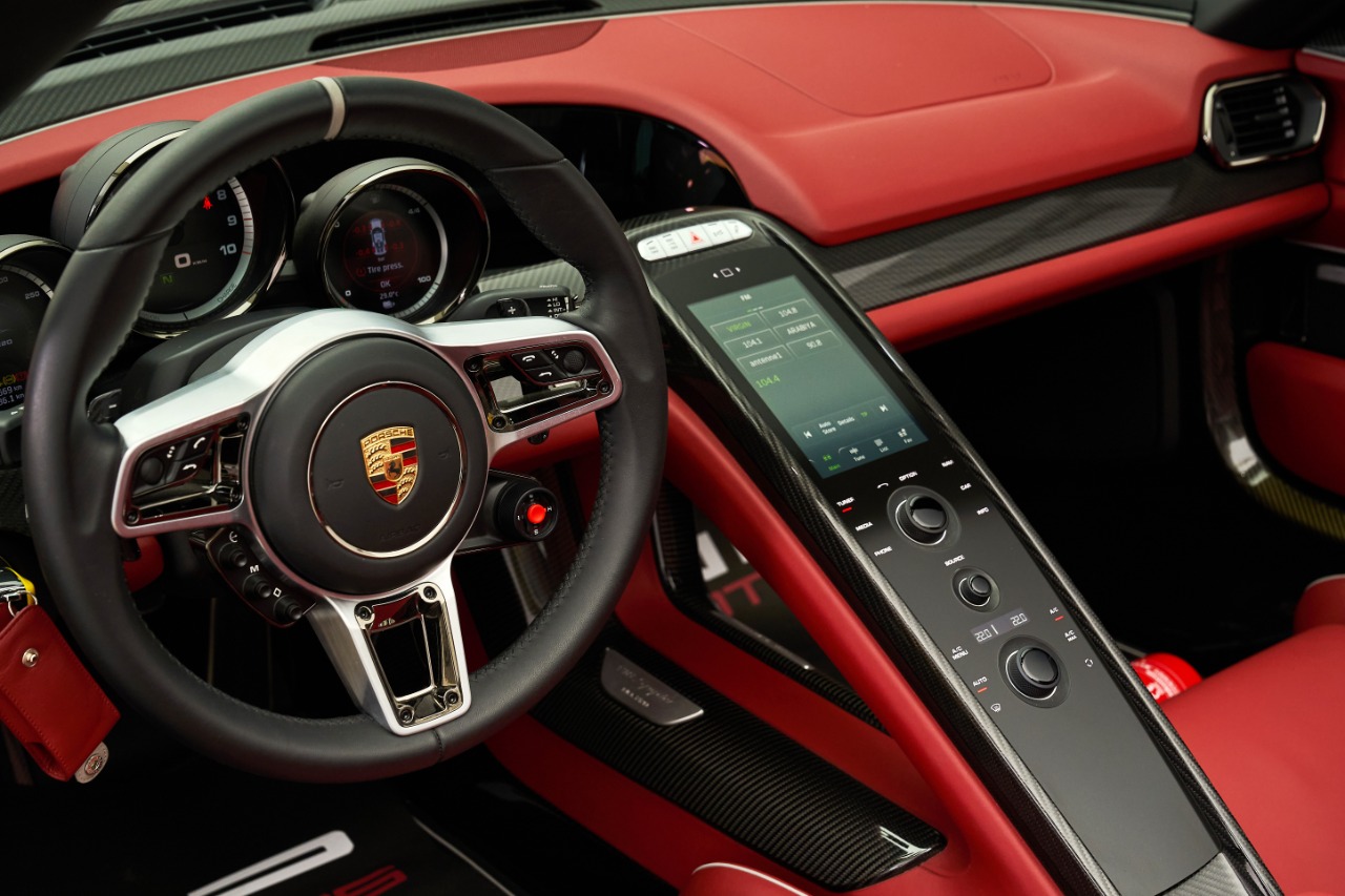 2015 Porsche 918 Spyder, 10/16
