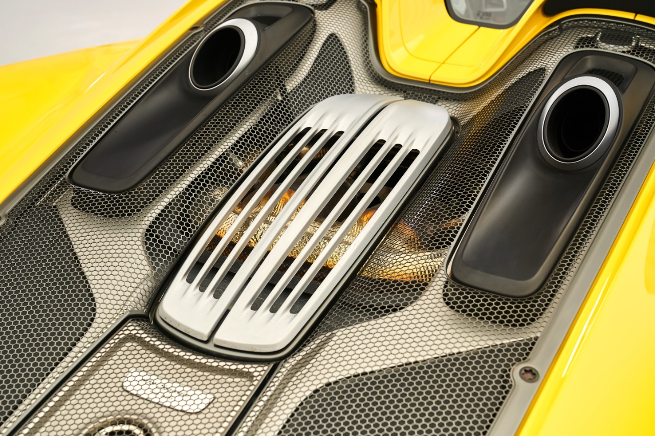 2015 Porsche 918 Spyder, 11/16