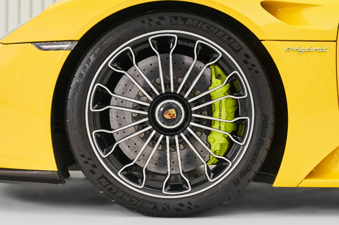 2015 Porsche 918 Spyder, 15/16