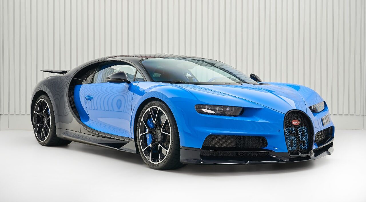 2018 Bugatti Chiron, 2/16