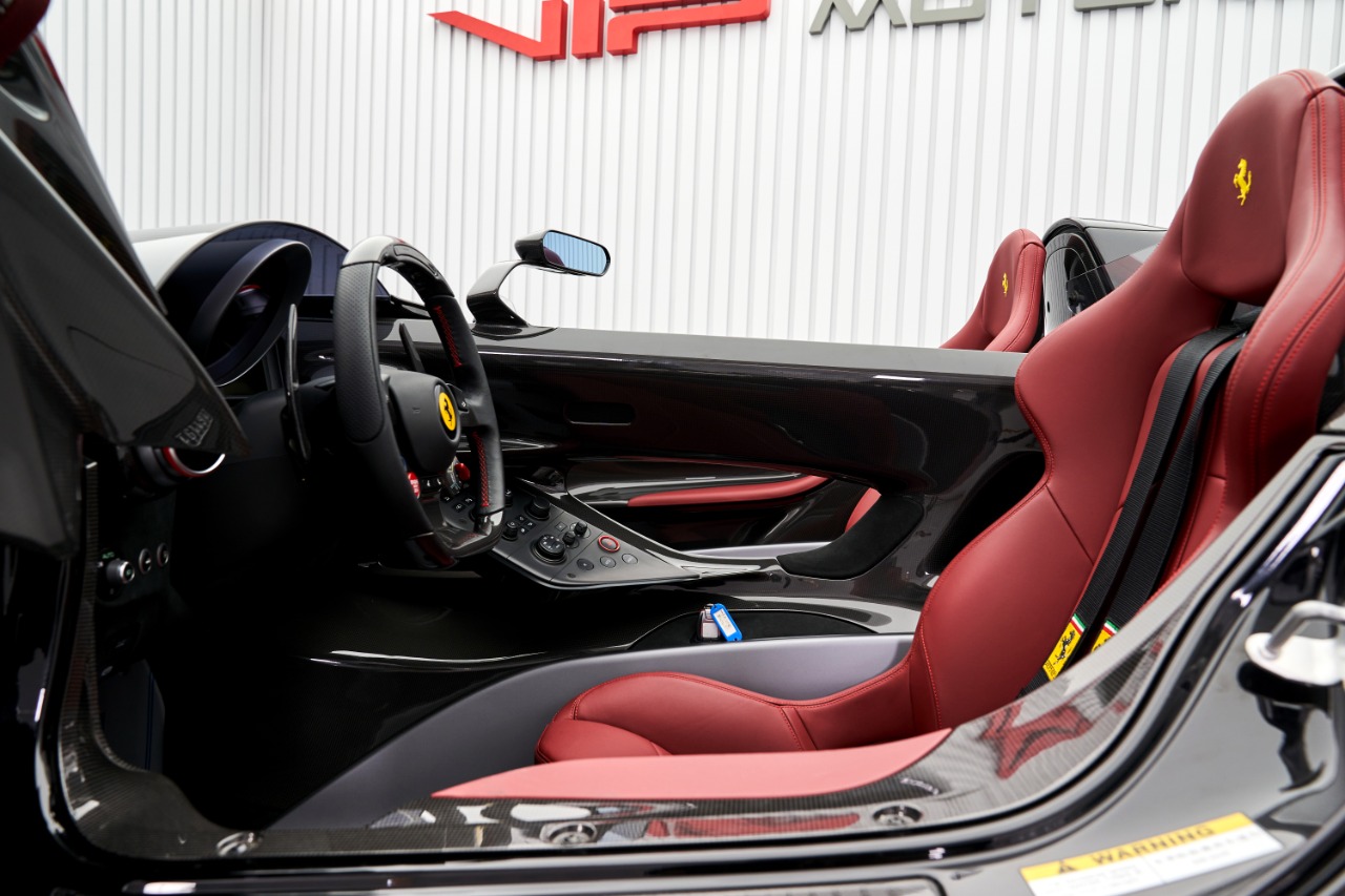 2021 Ferrari Monza SP2, 15/18