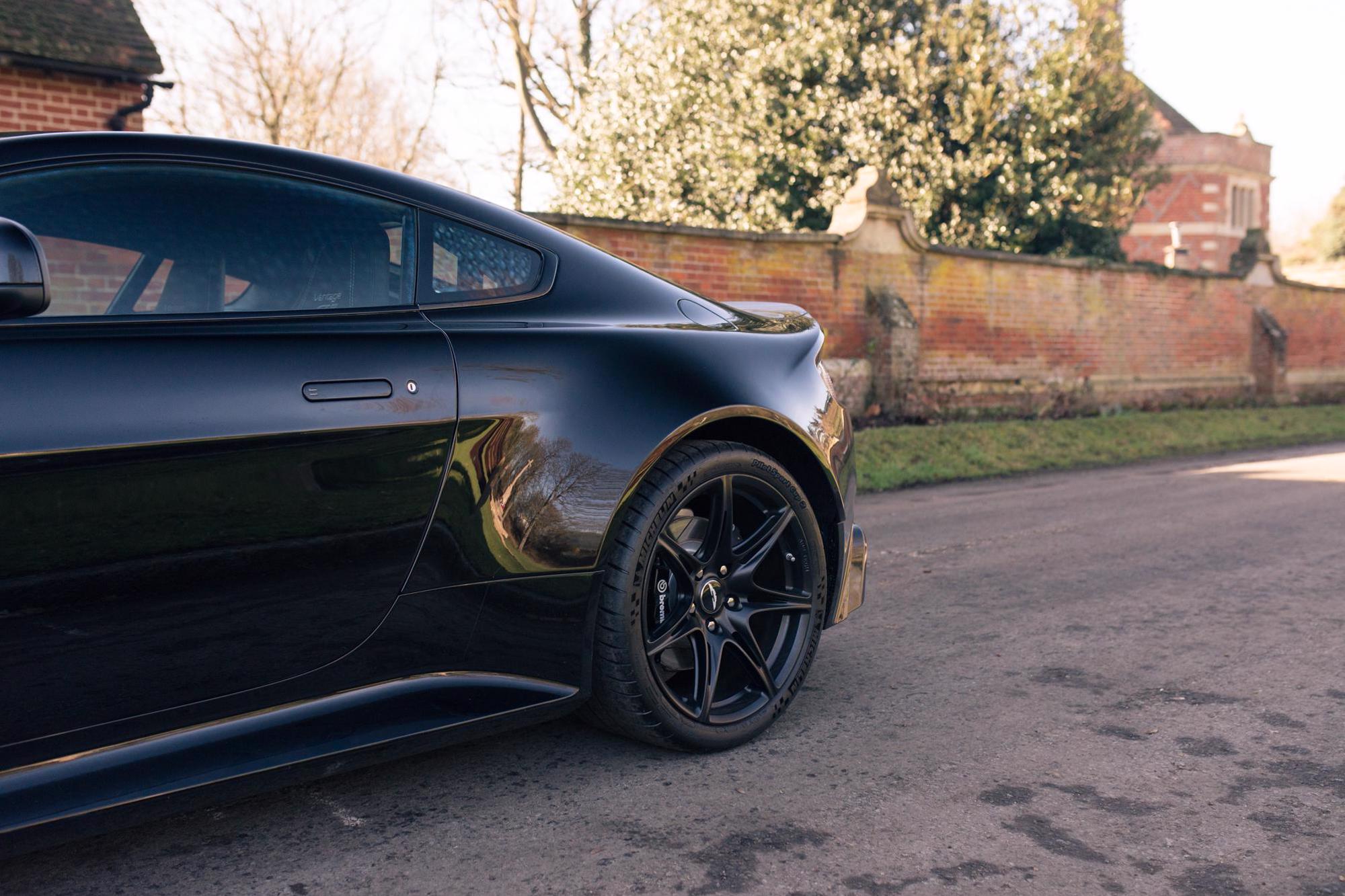 2017 Aston Martin Vantage V8, 18/18