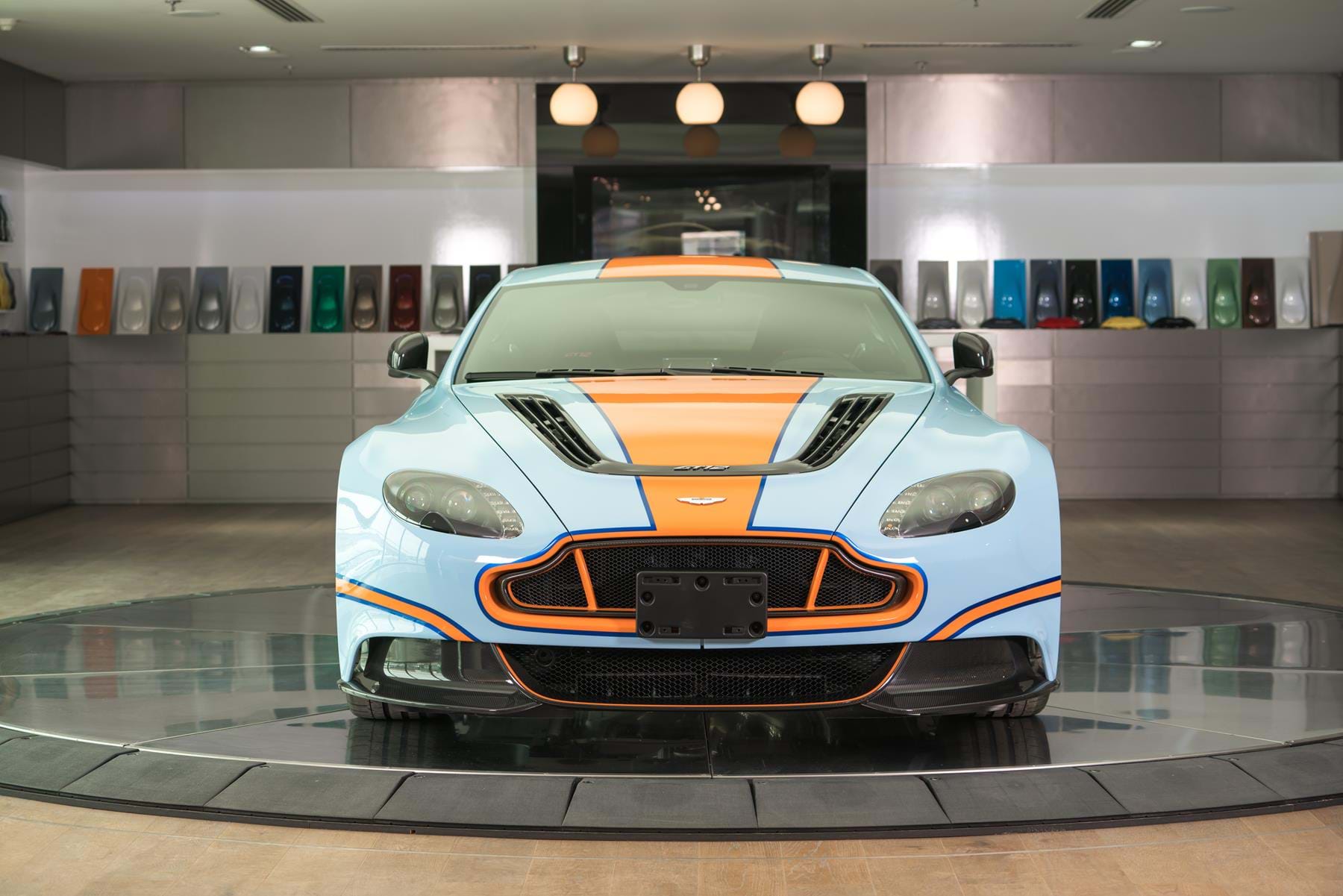 2018 Aston Martin GT12, 4/10
