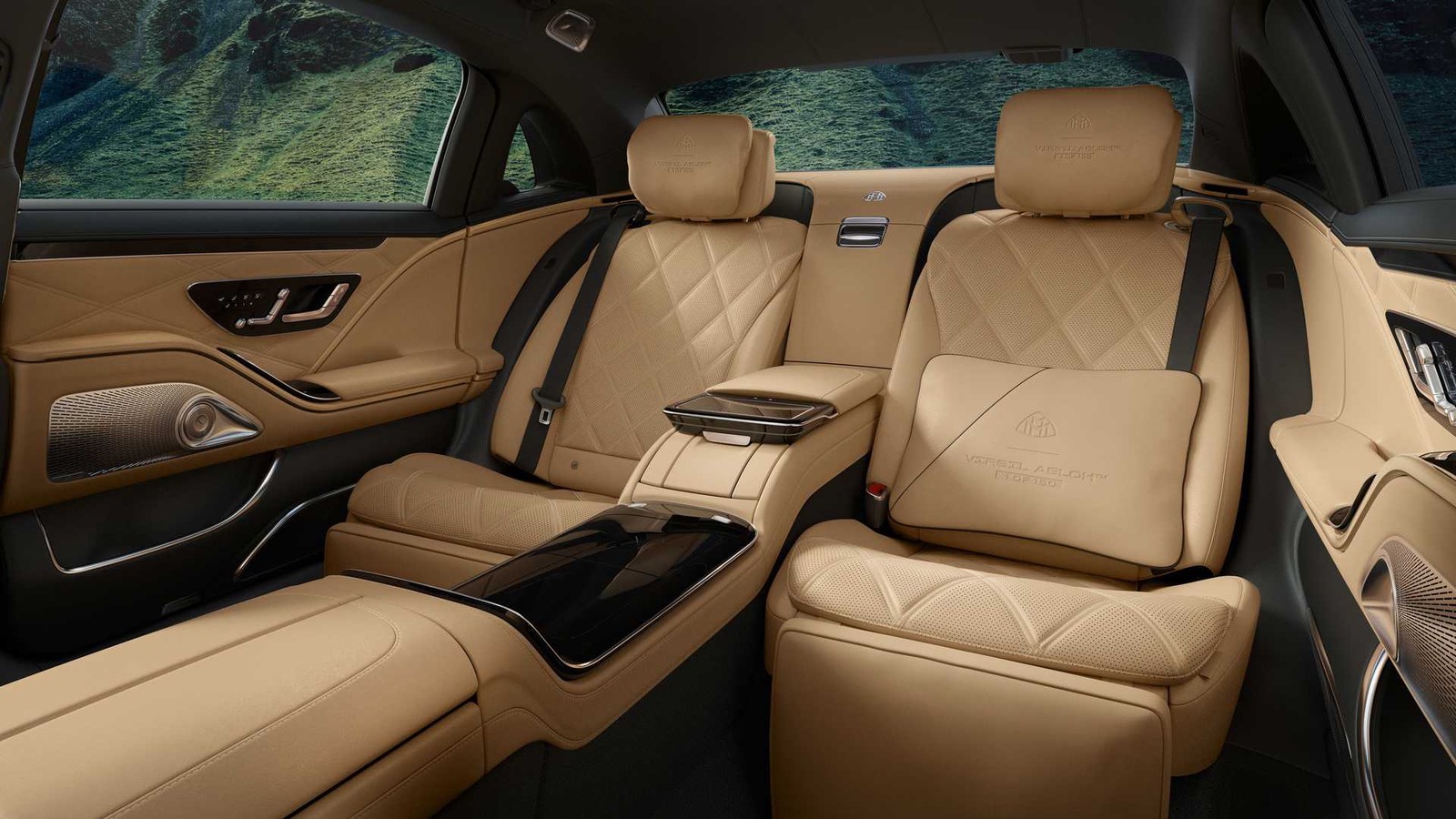 2022 Mercedes-Maybach S680 4M VIRGIL ABLOH, 6/10