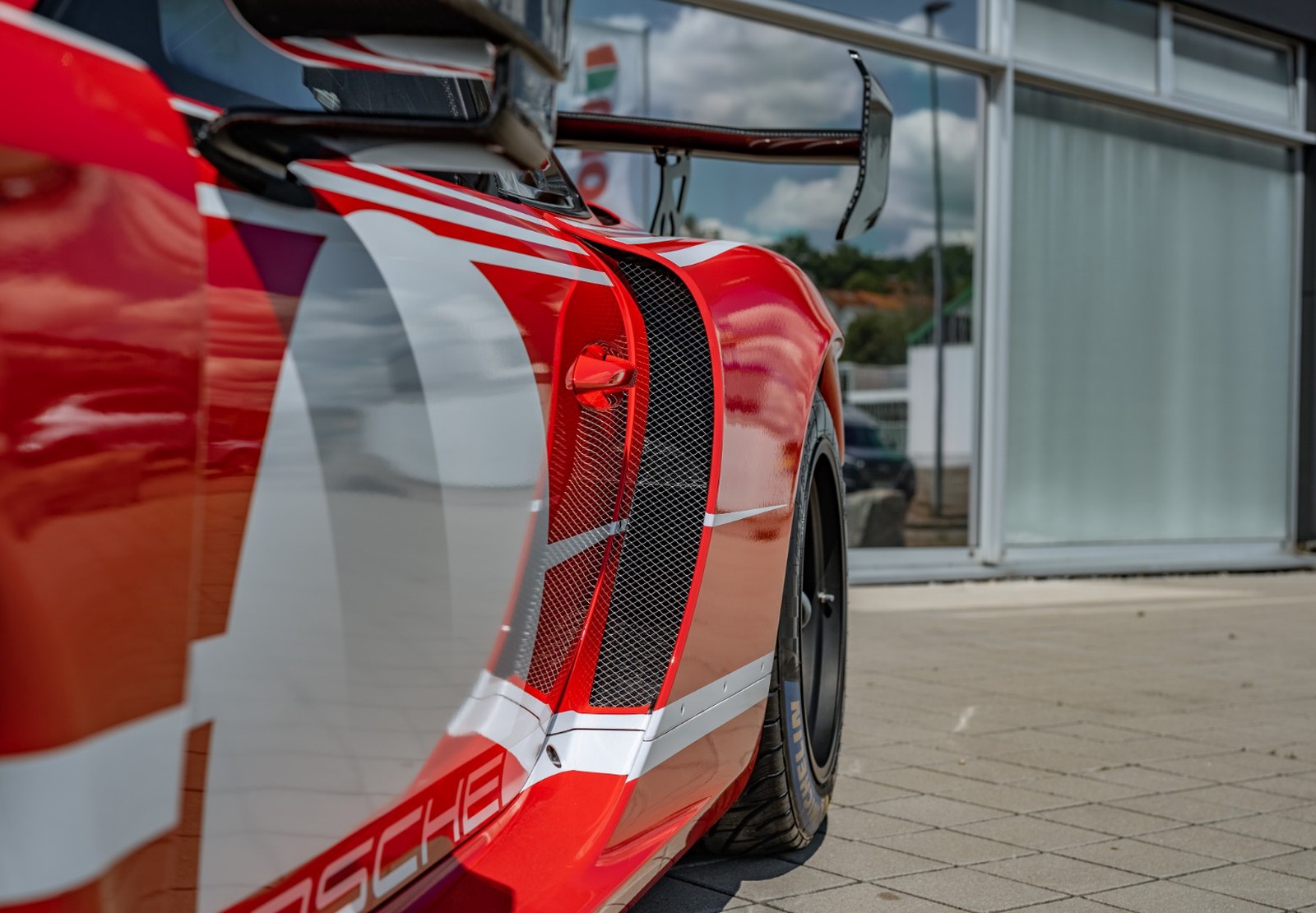 Porsche 935 Moby Dick, 14/15