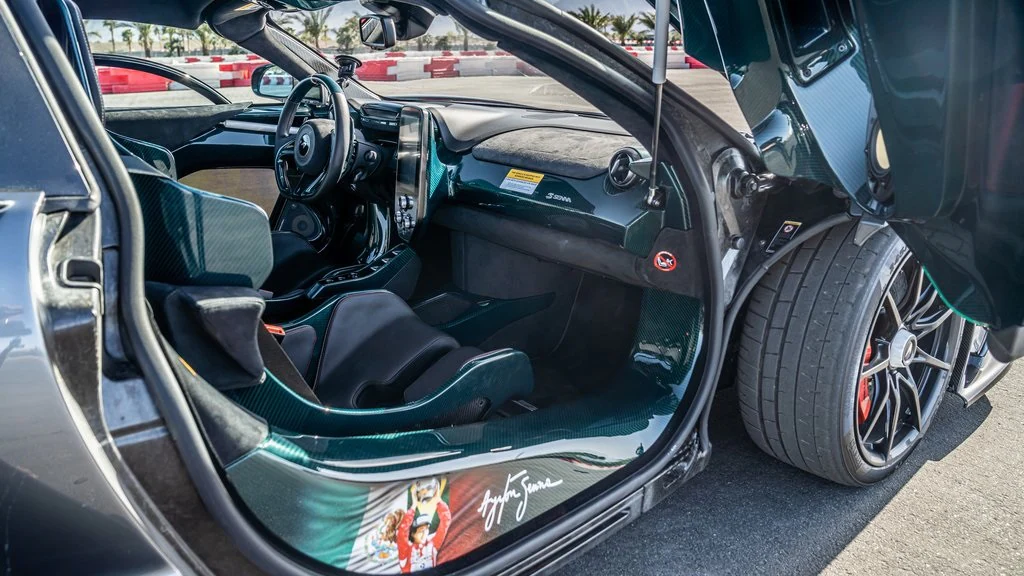 2019 McLaren Senna XP Coupe, 6/12