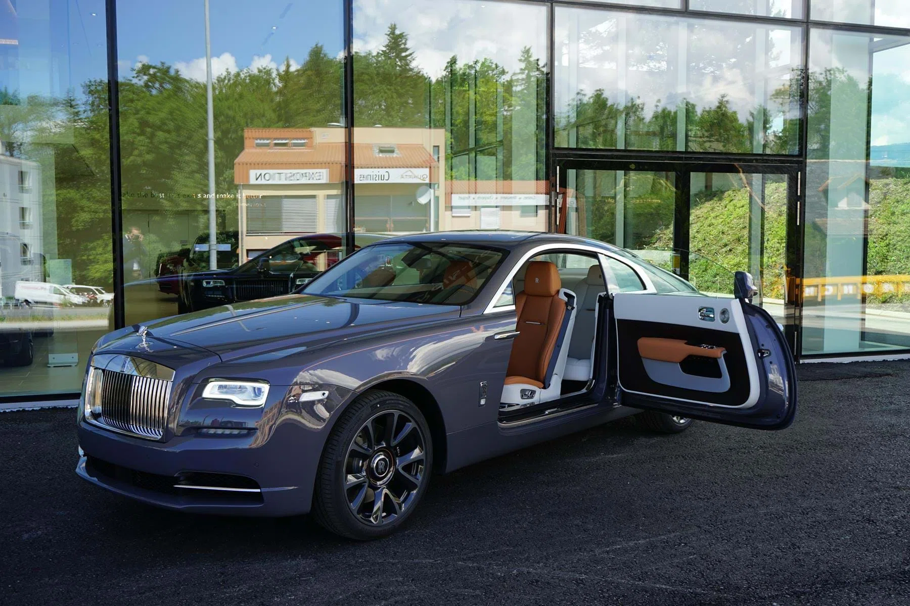 2018 Rolls-Royce Wraith MY2108 Luminary for sale, exterior, Sunburst Grey Metallic