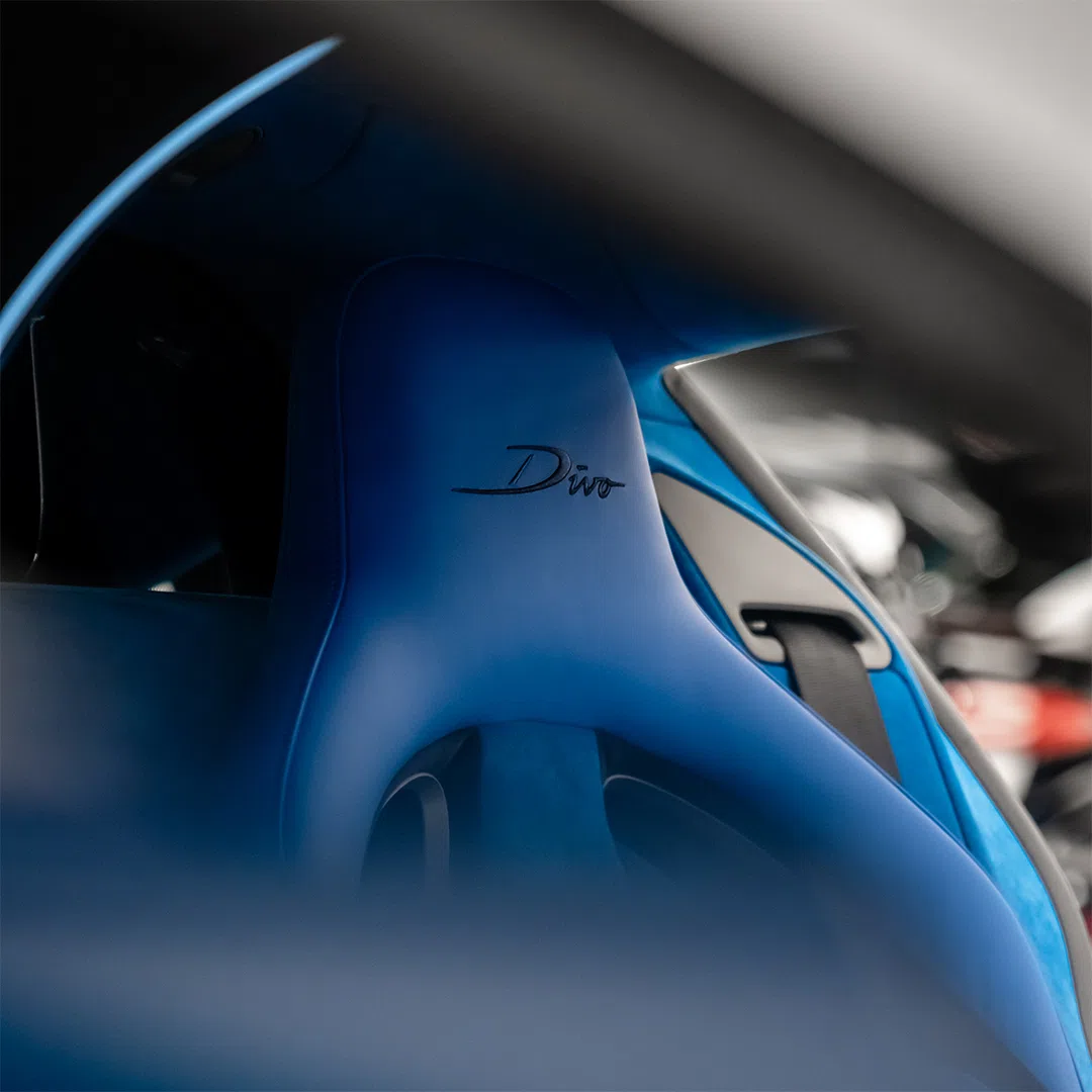 2022 Bugatti Divo interior
