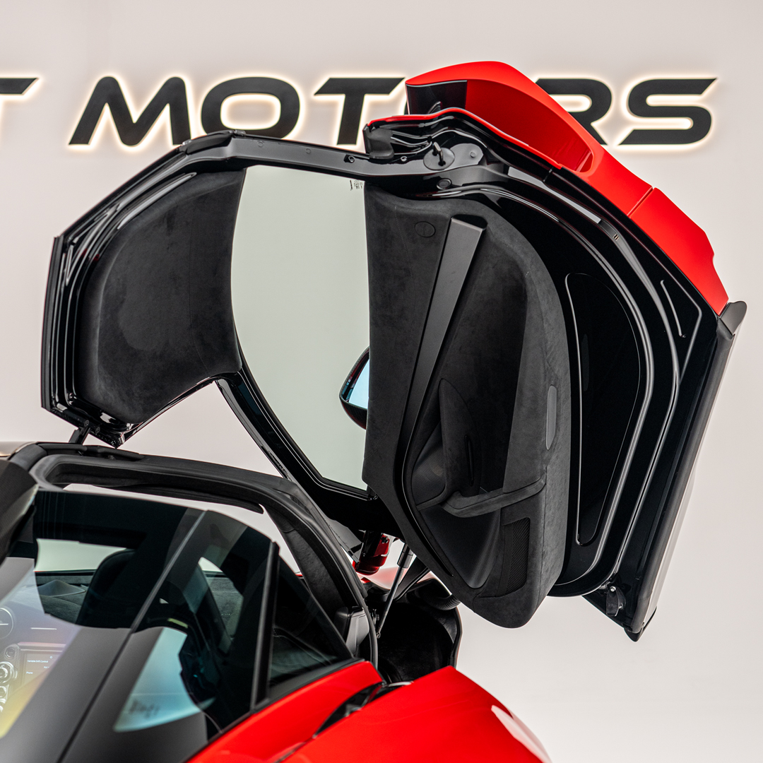 2021 MCLAREN 765LT, 8/20