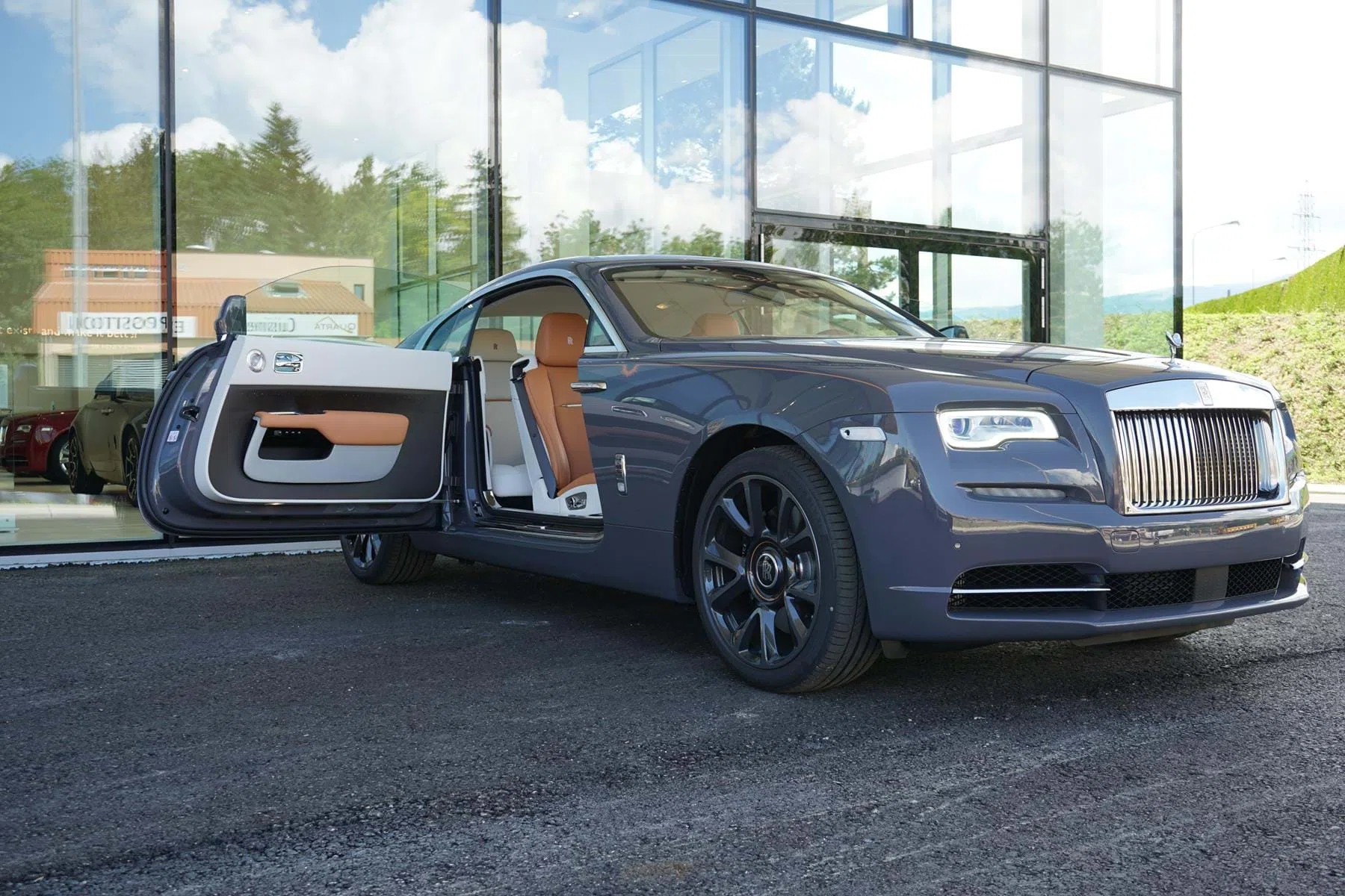 2018 Rolls-Royce Wraith MY2108 Luminary for sale, exterior, Sunburst Grey Metallic