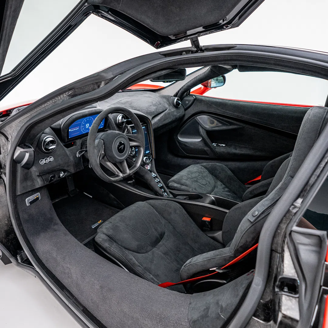 2021 MCLAREN 765LT interior