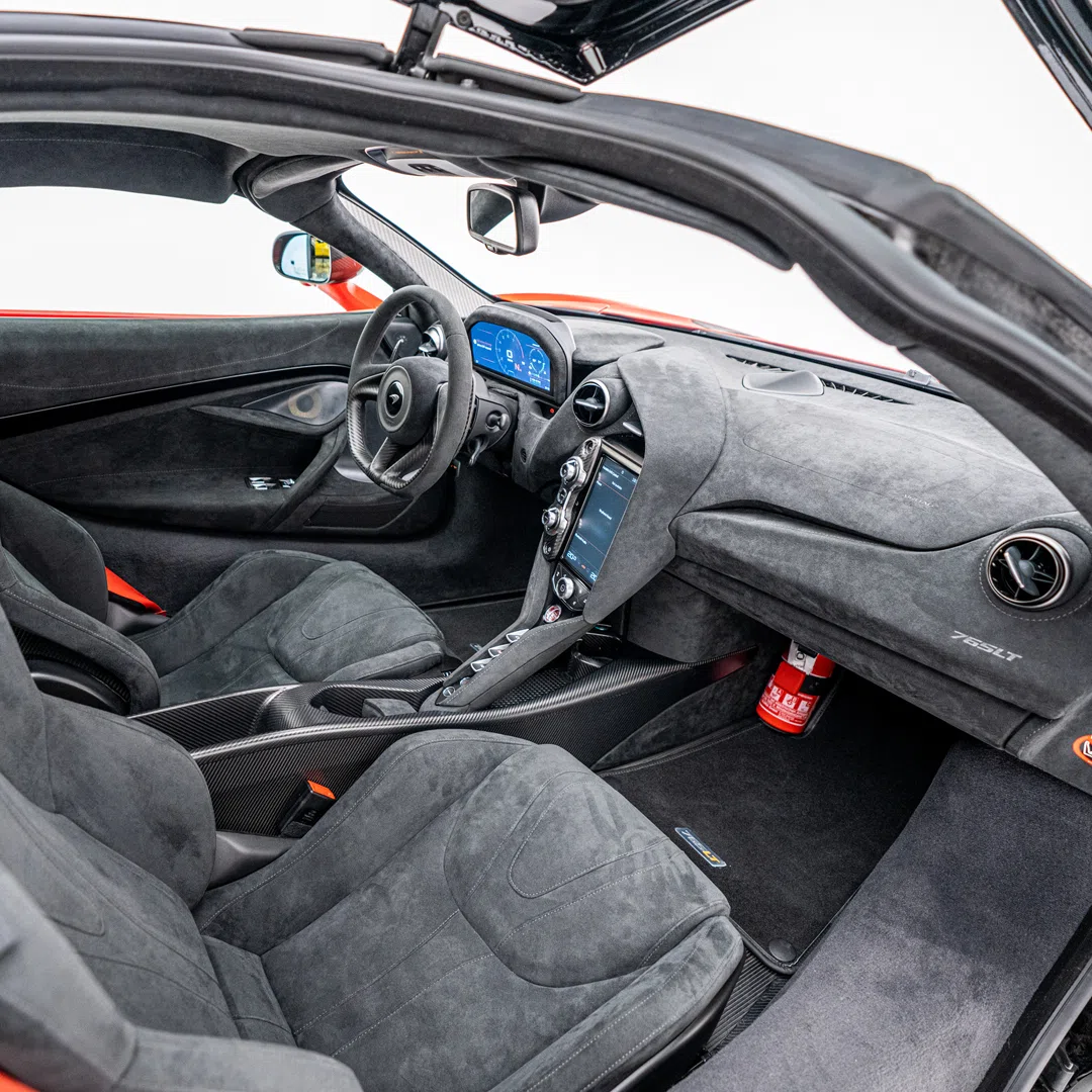 2021 MCLAREN 765LT interior