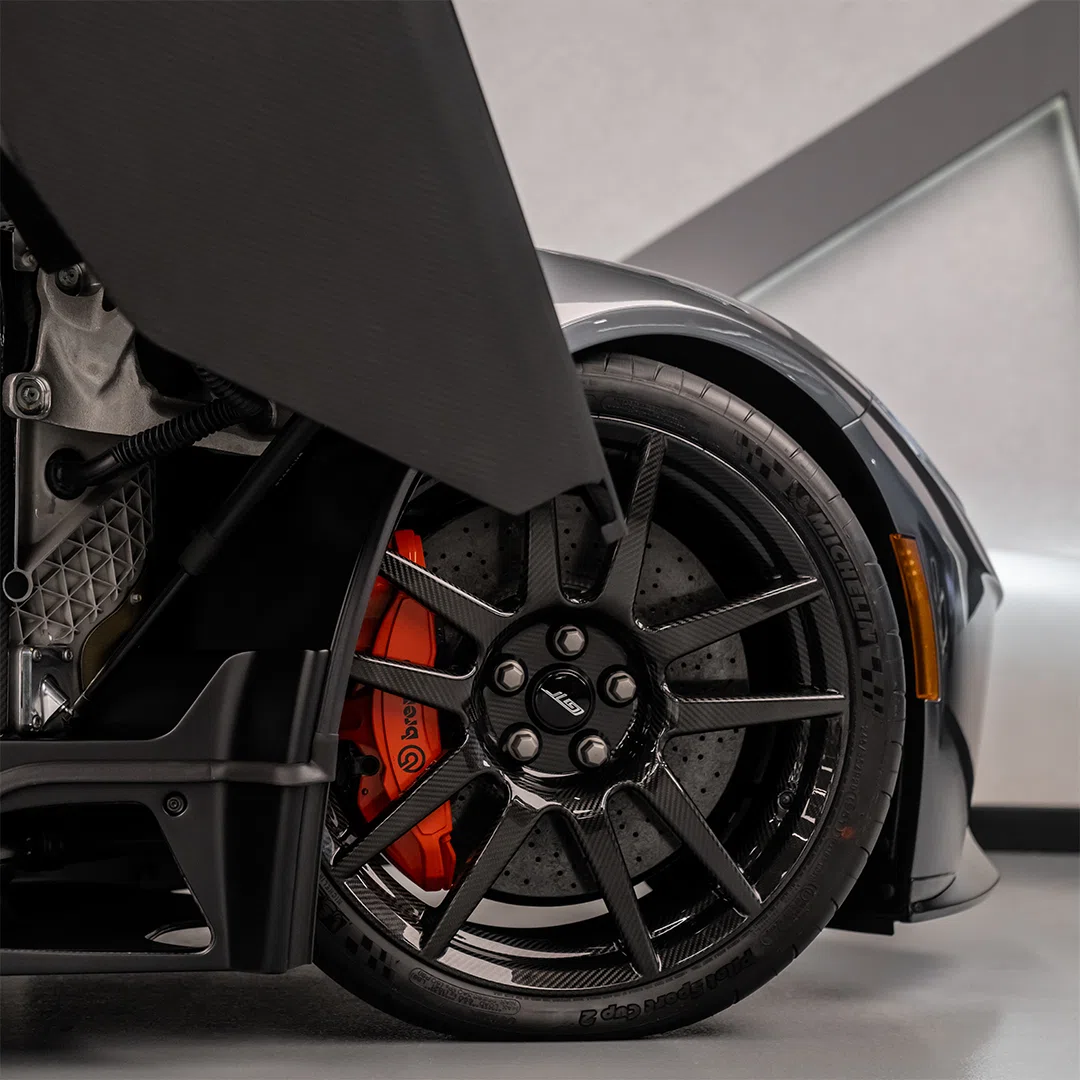 2022 FORD GT wheel