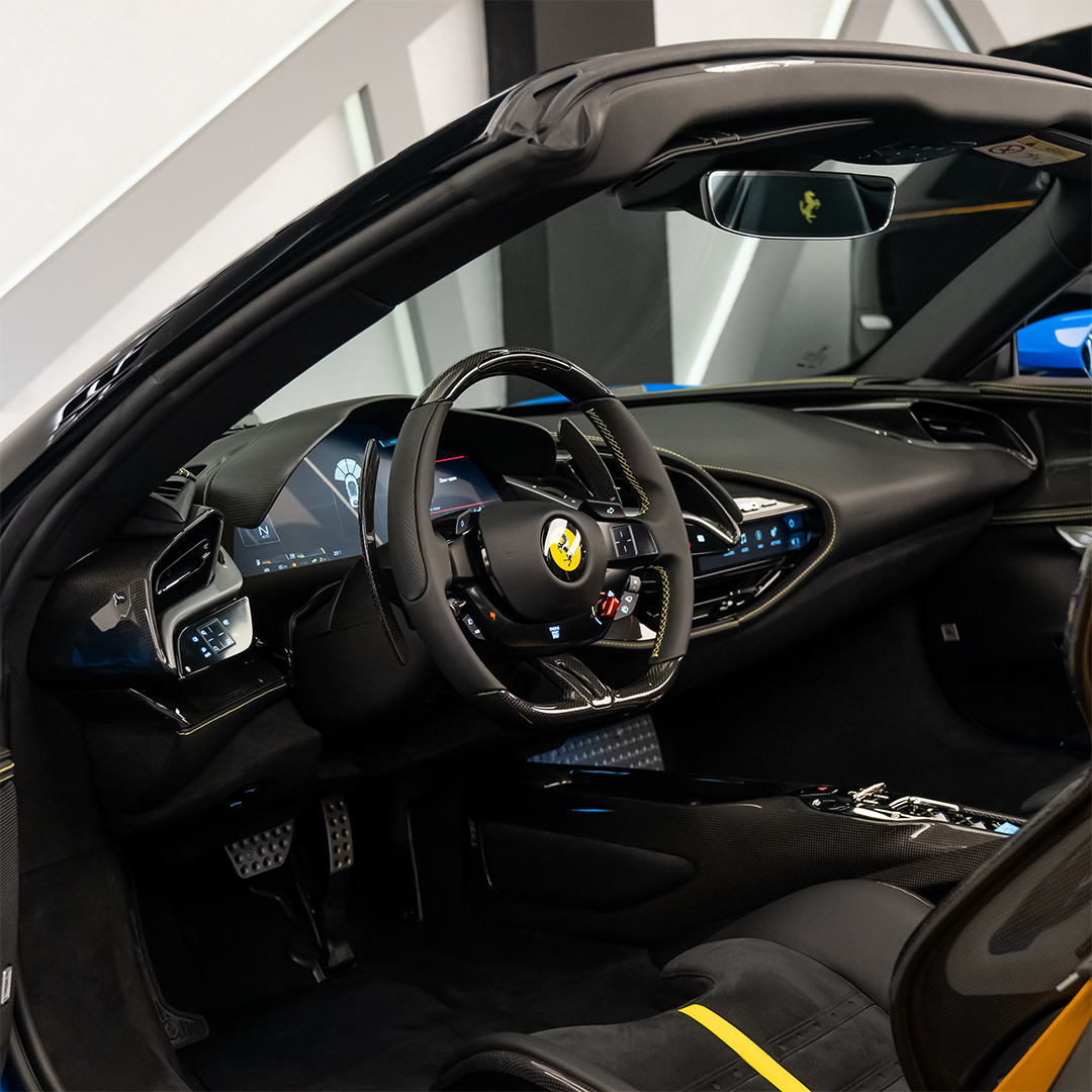 2023 Ferrari SF90 Spider Assetto Fiorano, 3/20