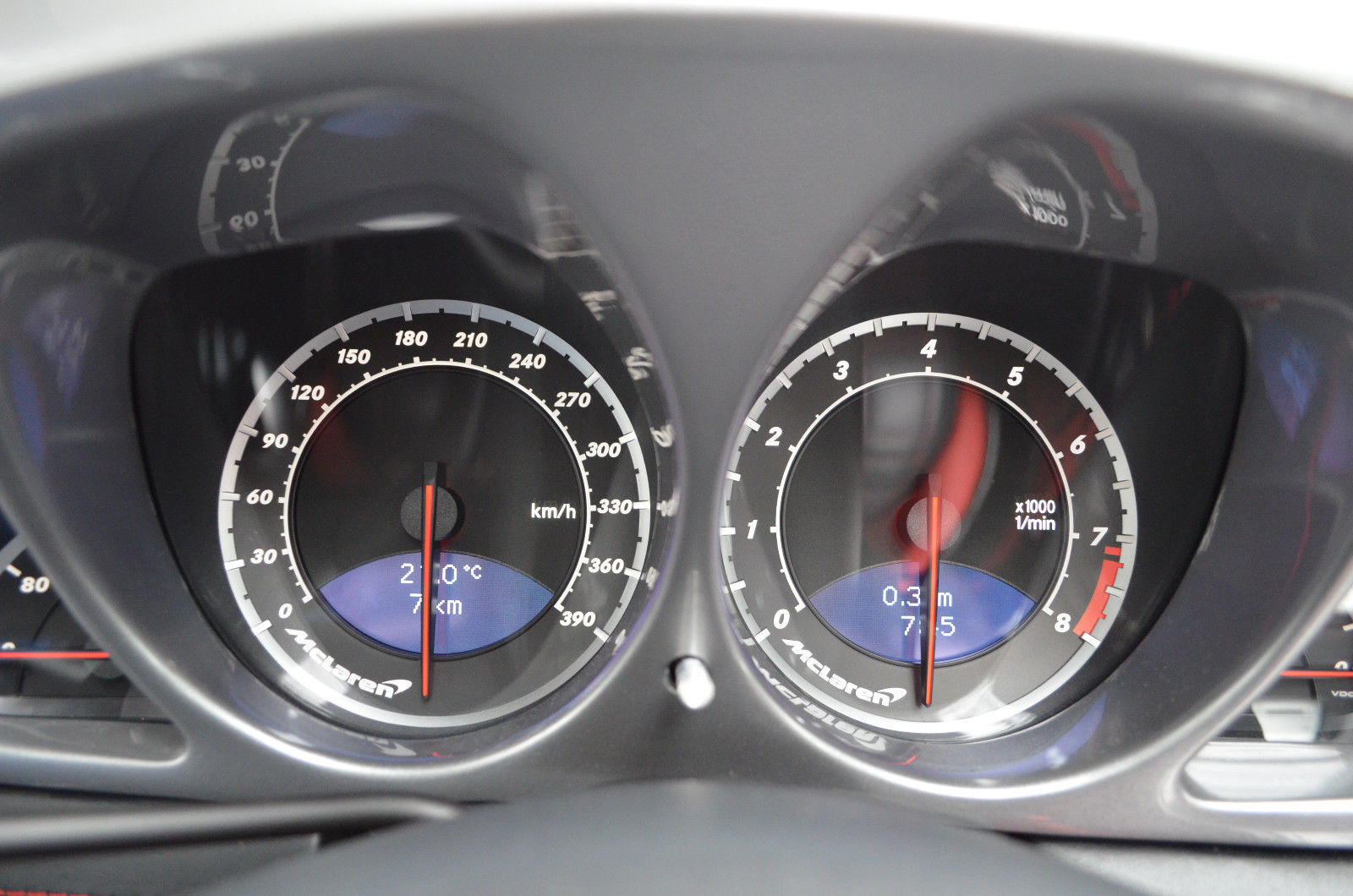 2010 Mercedes-Benz SLR McLaren Stirling Moss, 14/18