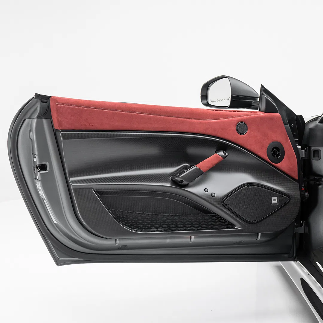 2016 Ferrari F12tdf interior, door panel